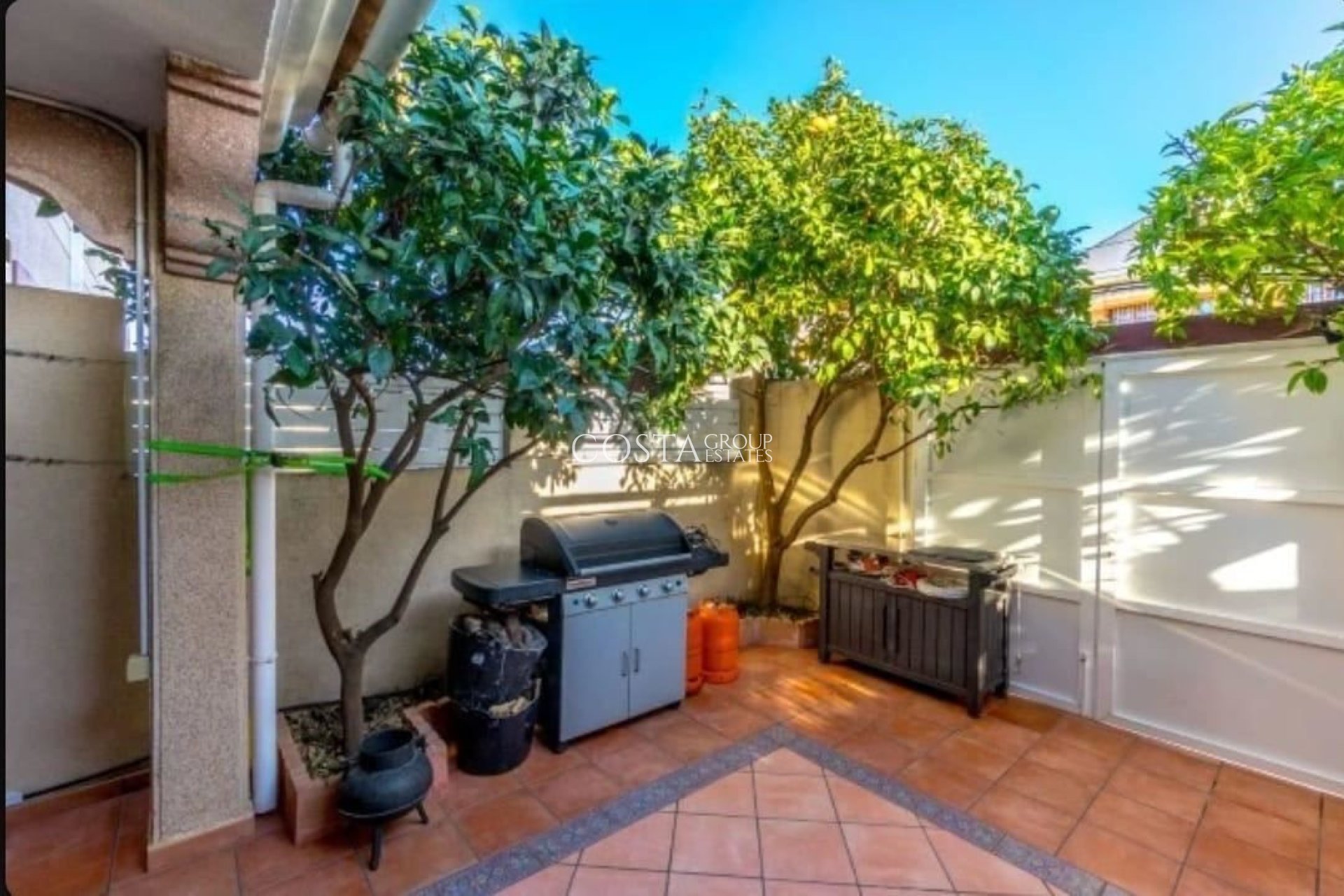 Wiederverkauf - House -
Torrevieja