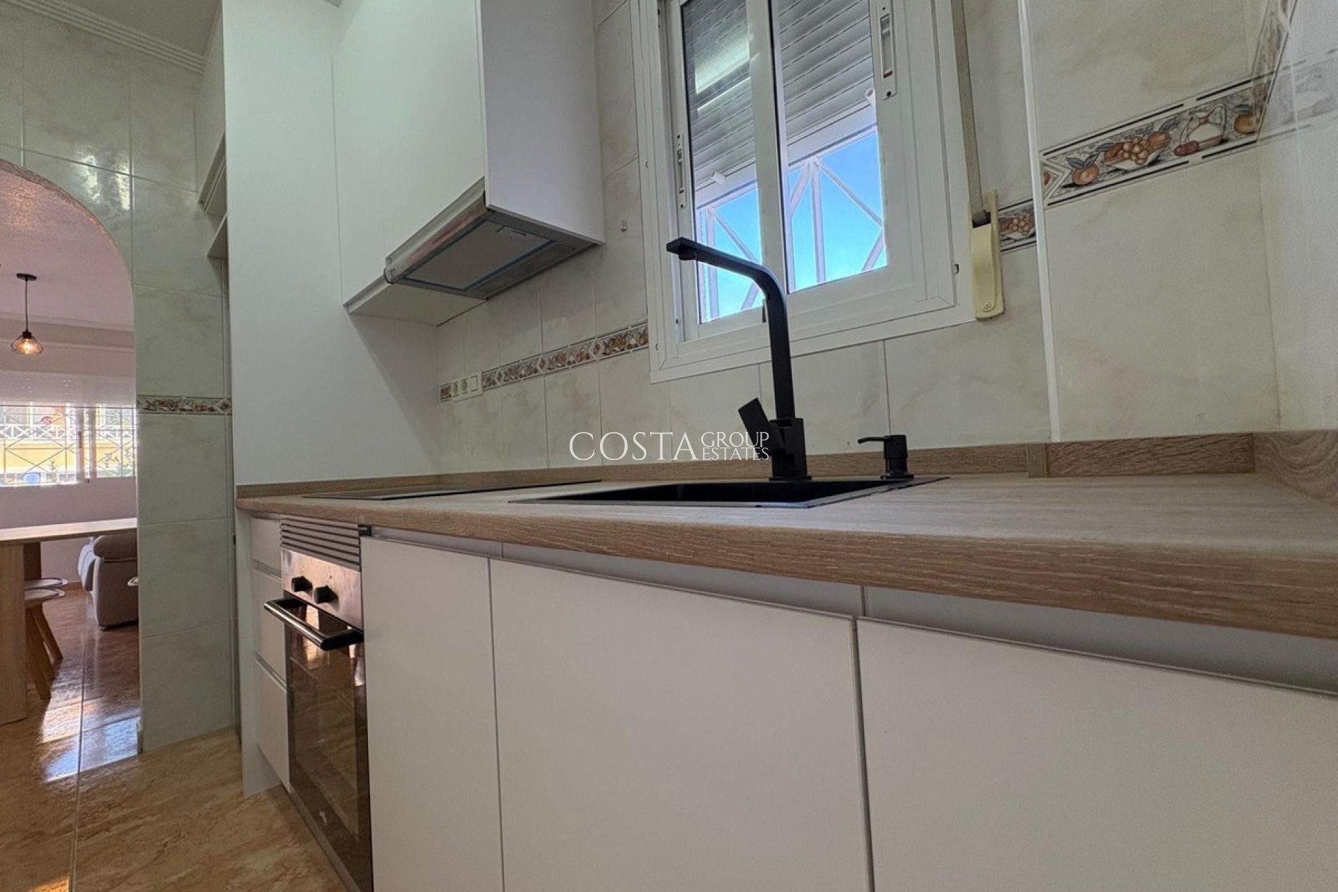 Wiederverkauf - House -
Torrevieja