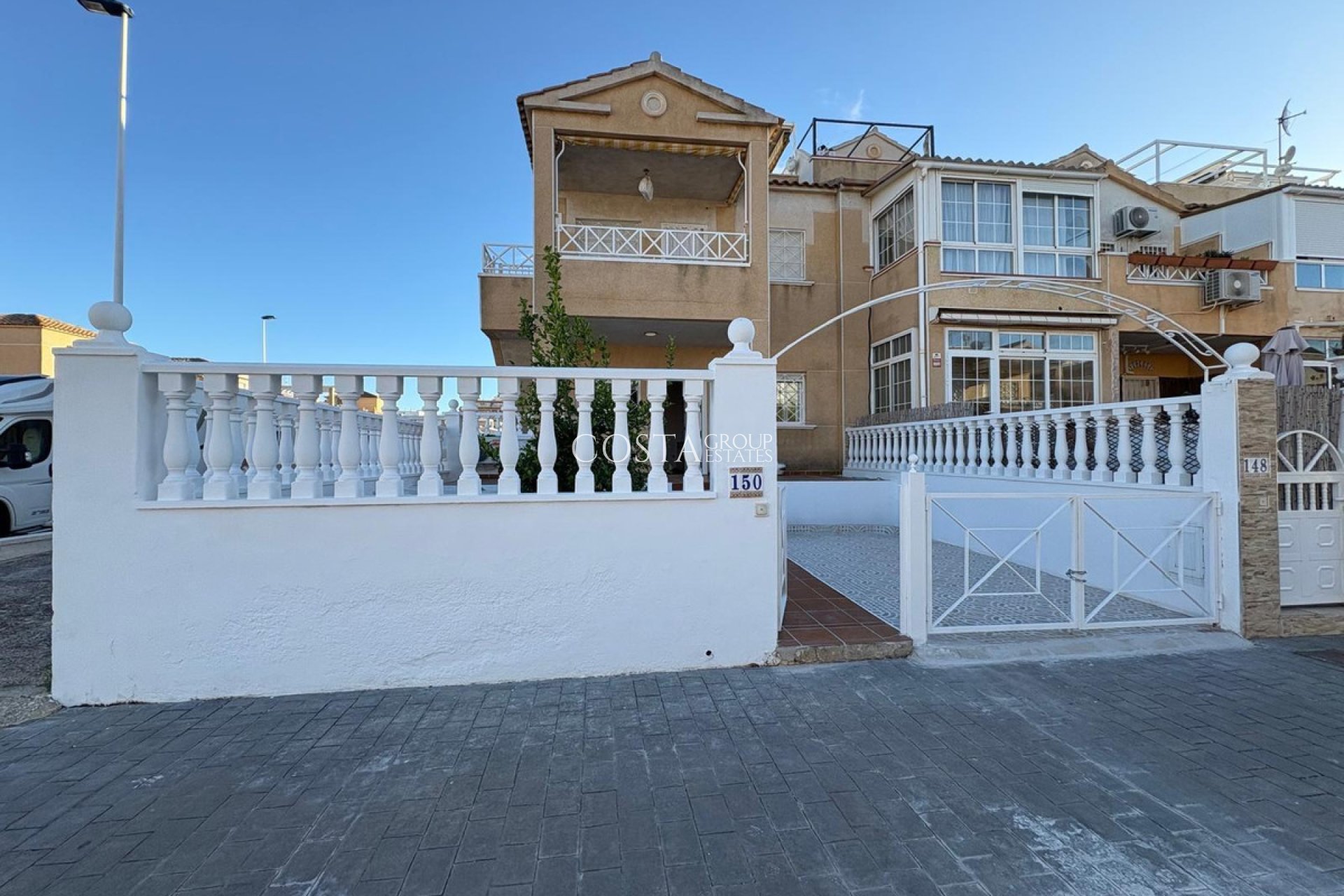 Wiederverkauf - House -
Torrevieja