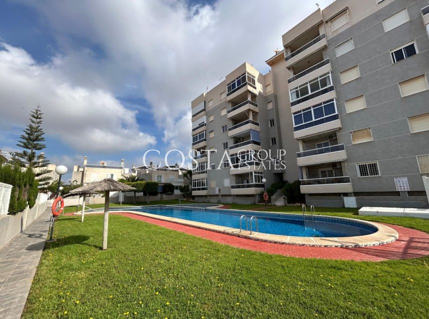 Wiederverkauf - House -
Torrevieja