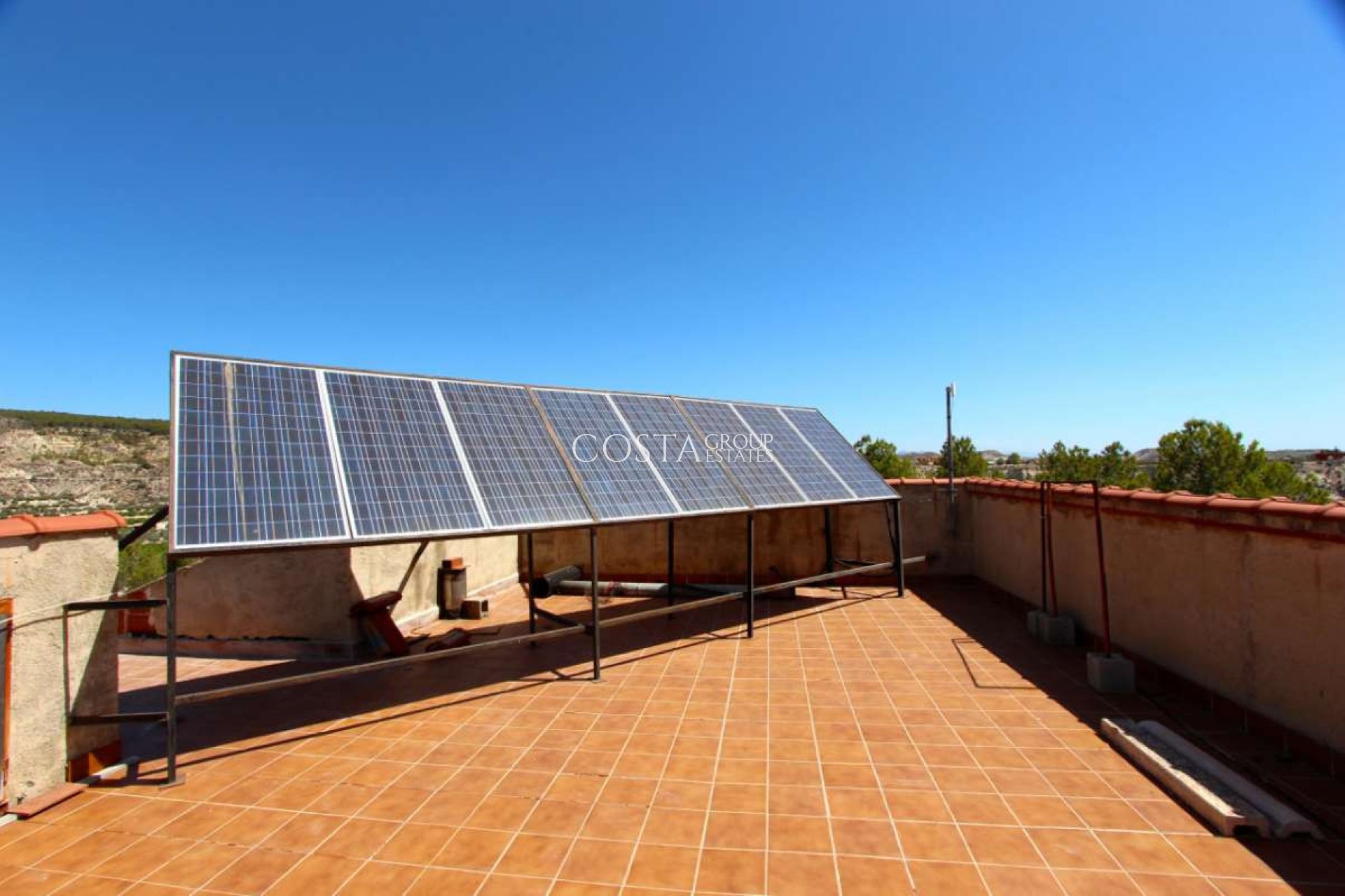 Wiederverkauf - Villa -
Albudeite