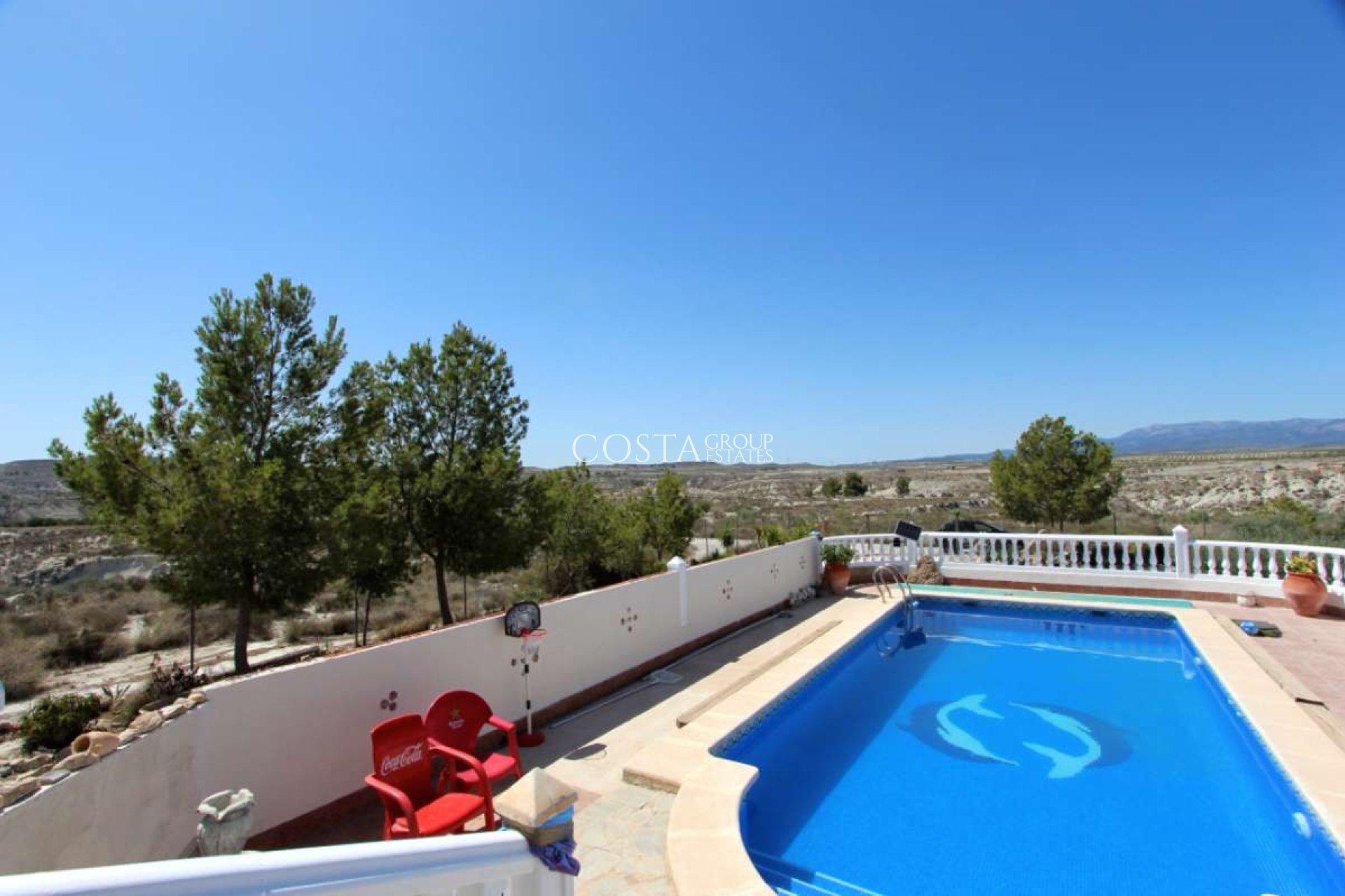 Wiederverkauf - Villa -
Albudeite