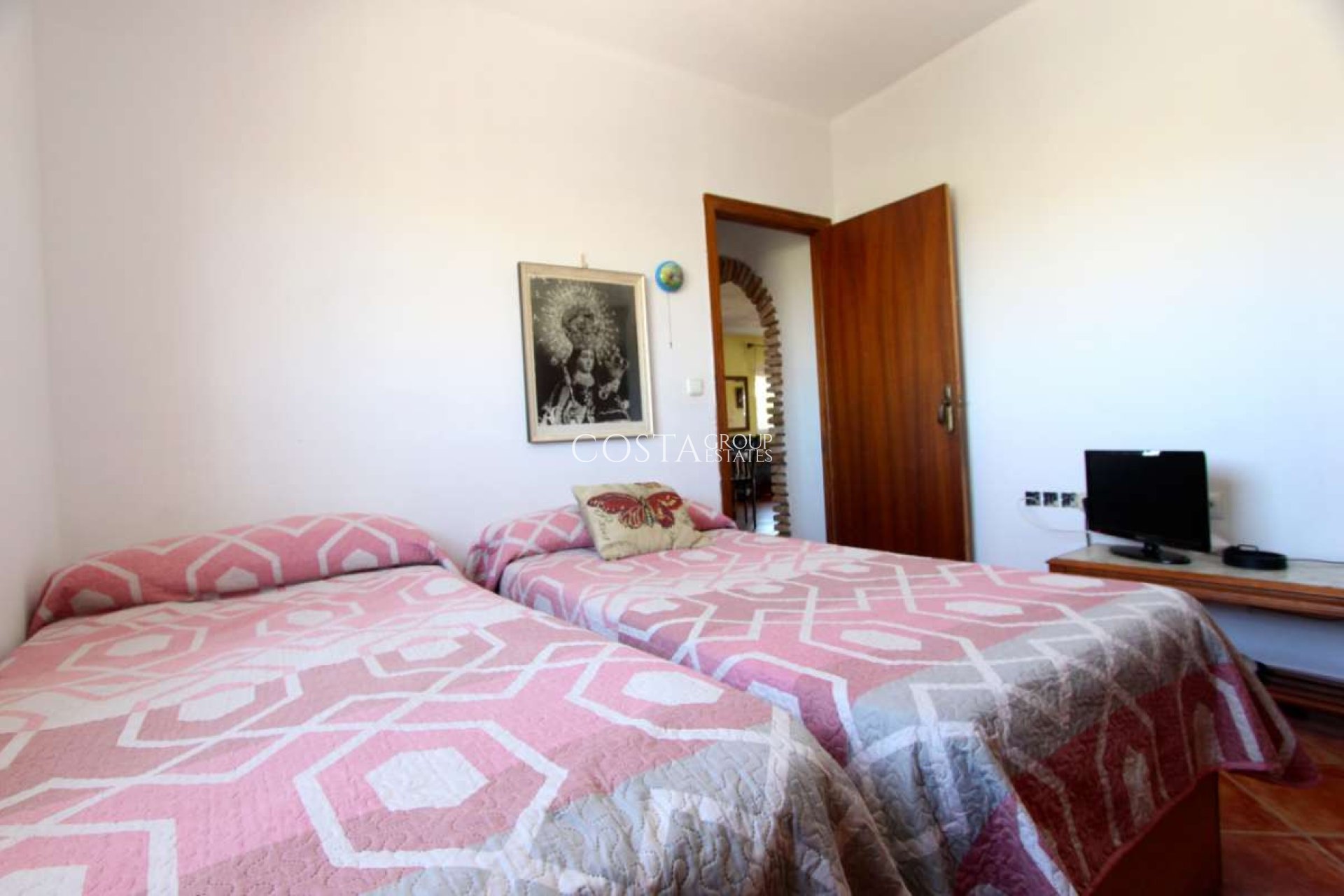 Wiederverkauf - Villa -
Albudeite