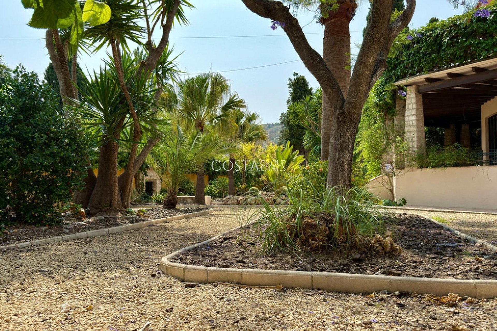 Wiederverkauf - Villa -
Alicante - Alicante Centro