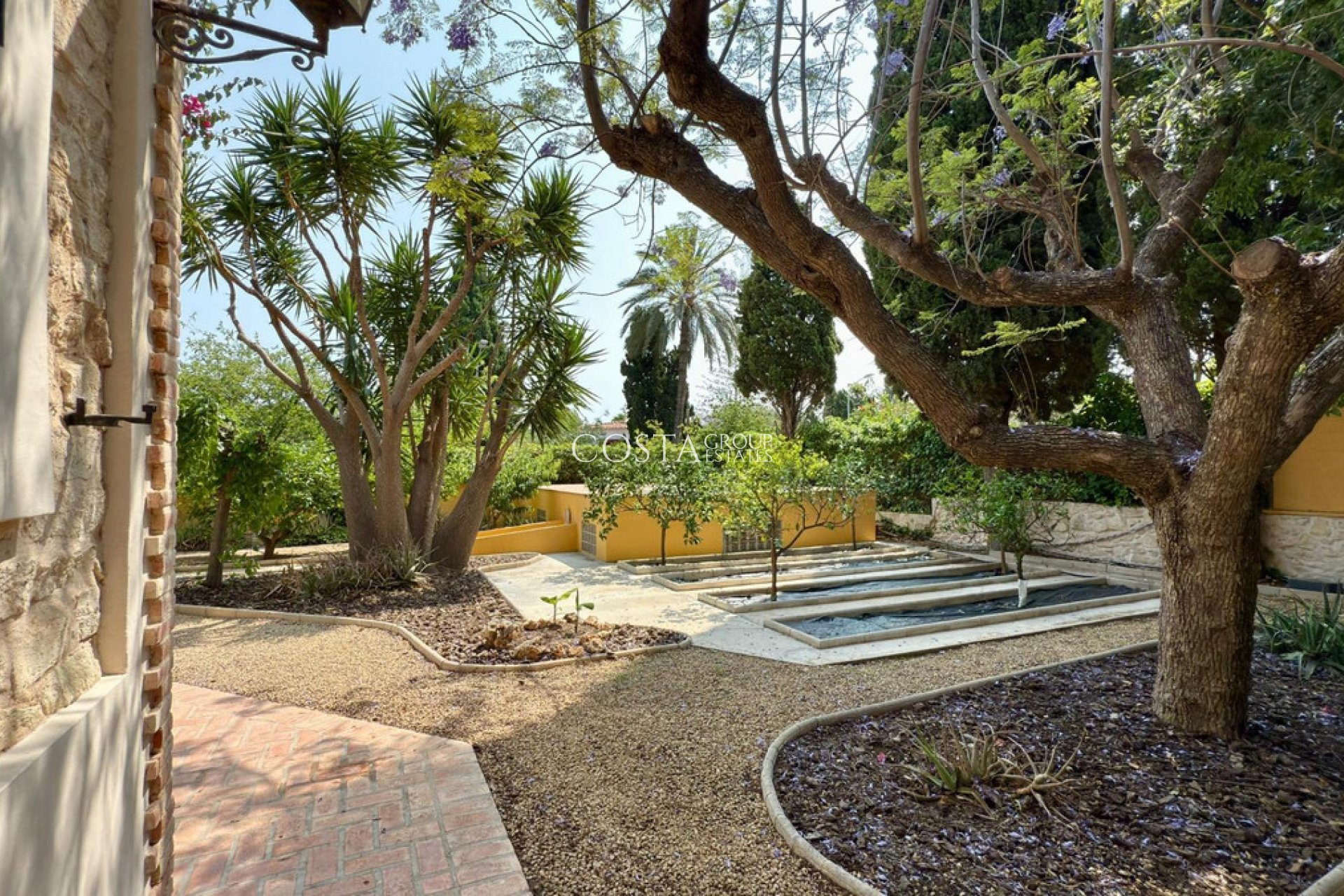 Wiederverkauf - Villa -
Alicante - Alicante Centro