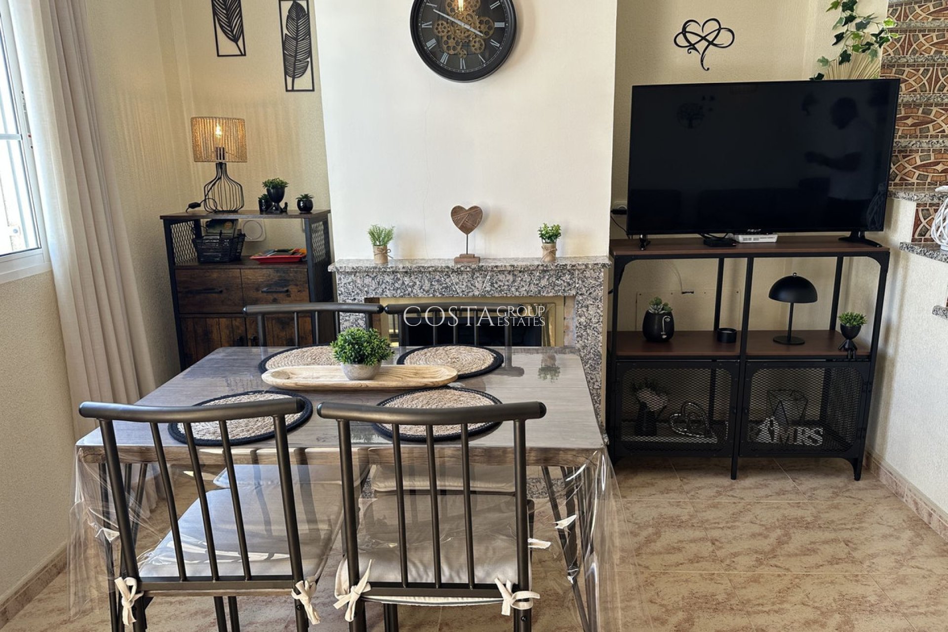 Wiederverkauf - Villa -
Alicante - Alicante Centro