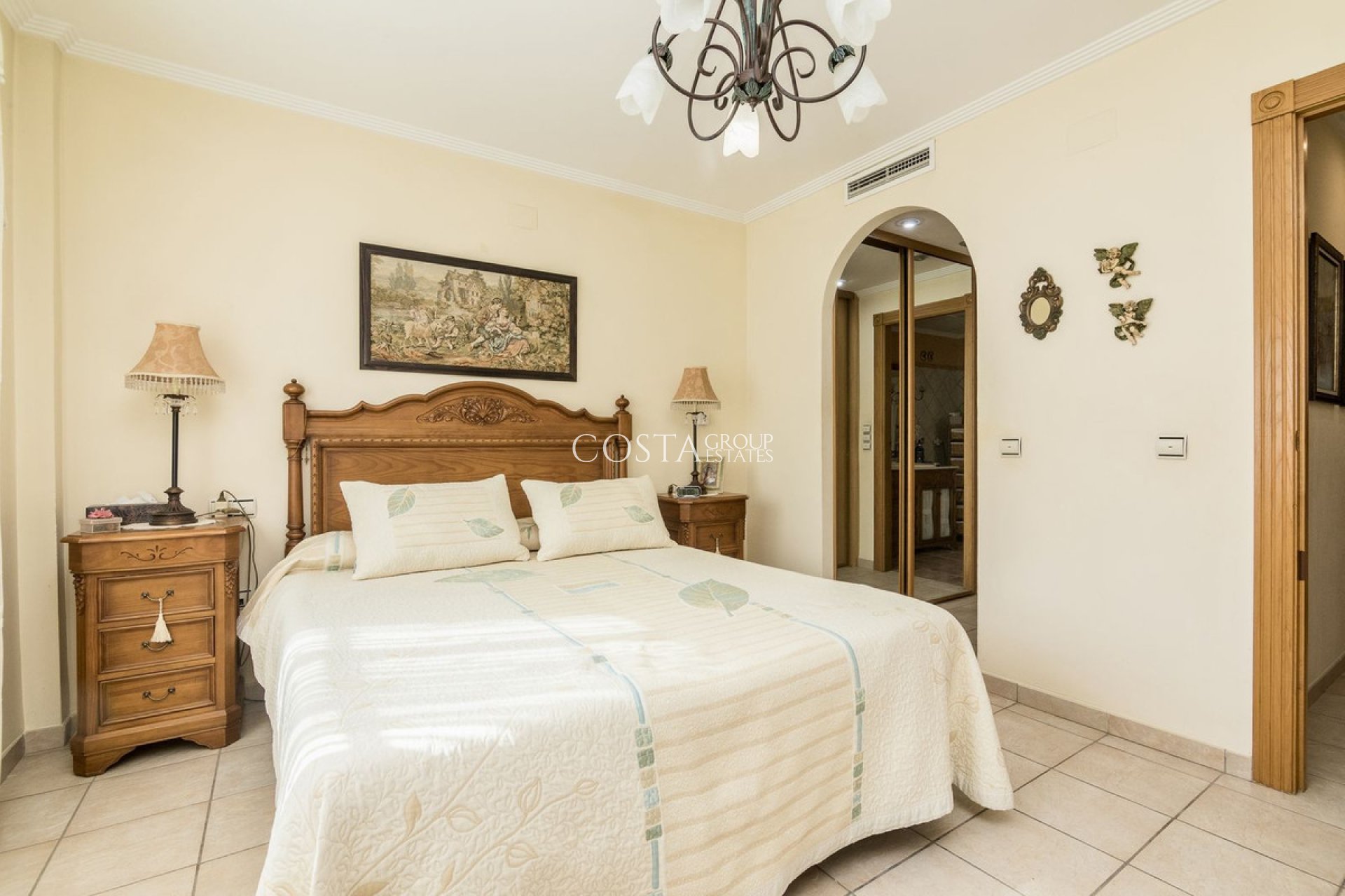 Wiederverkauf - Villa -
Almoradí - Almoradi Centro