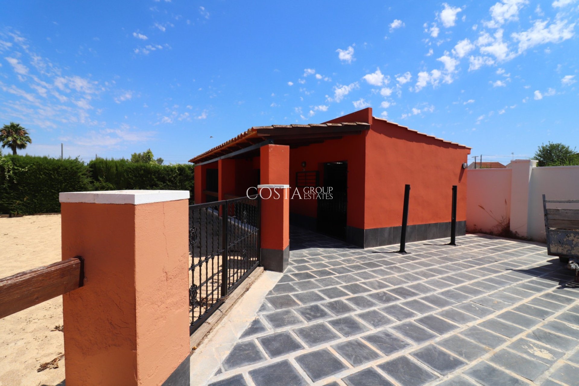 Wiederverkauf - Villa -
Almoradí - Heredades