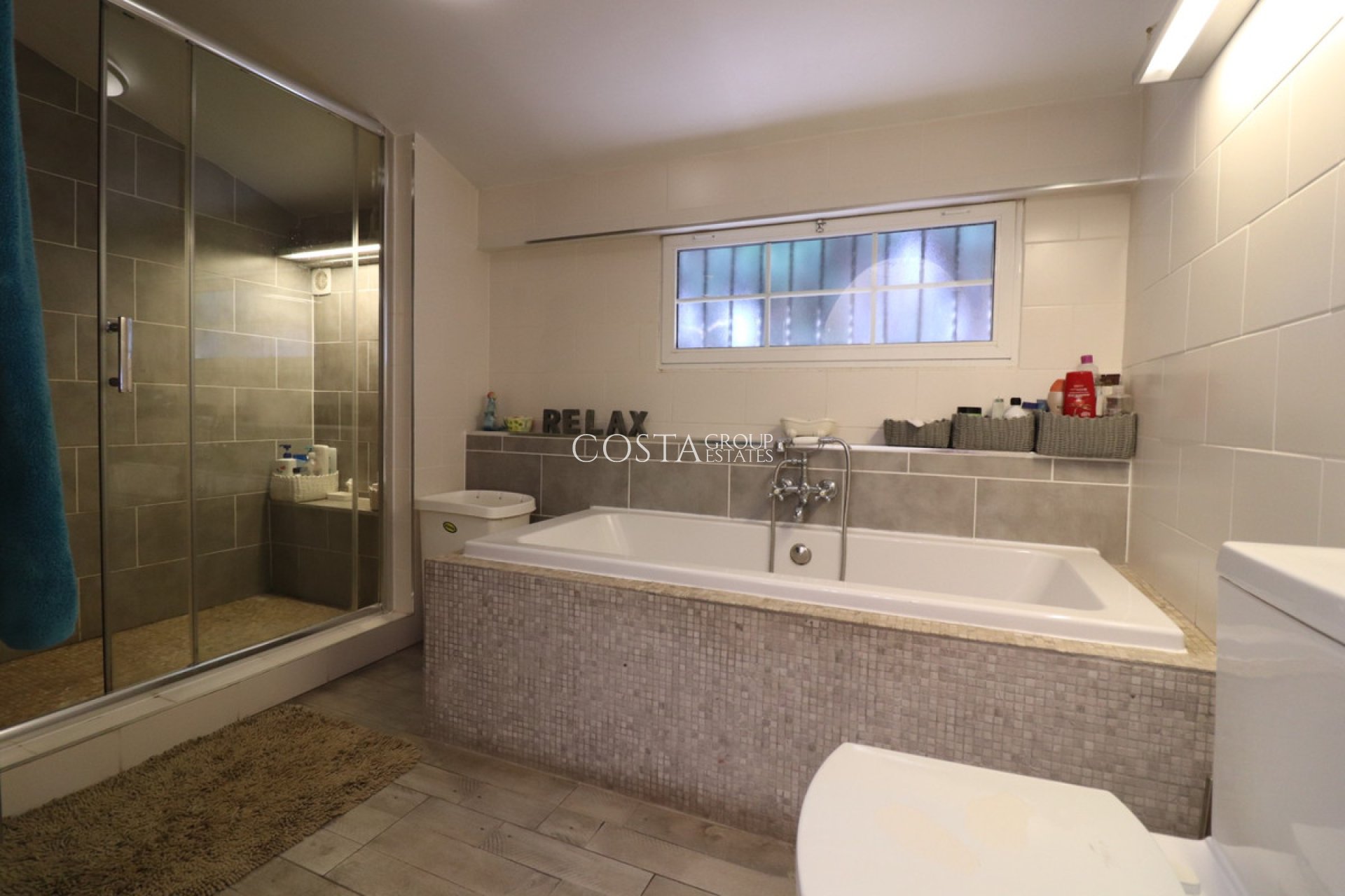 Wiederverkauf - Villa -
Almoradí - Heredades