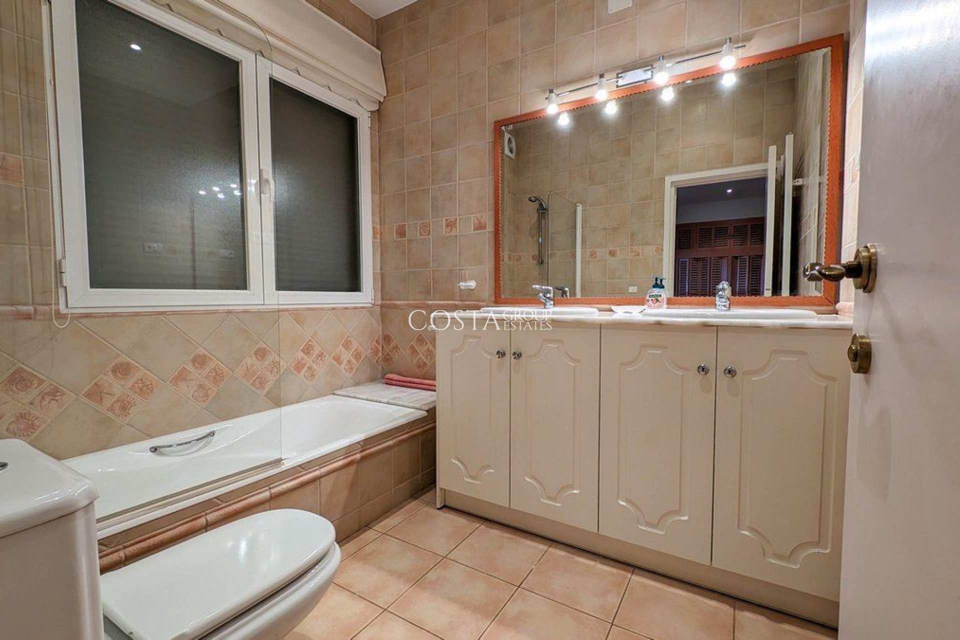 Wiederverkauf - Villa -
Altea - Altea Centro