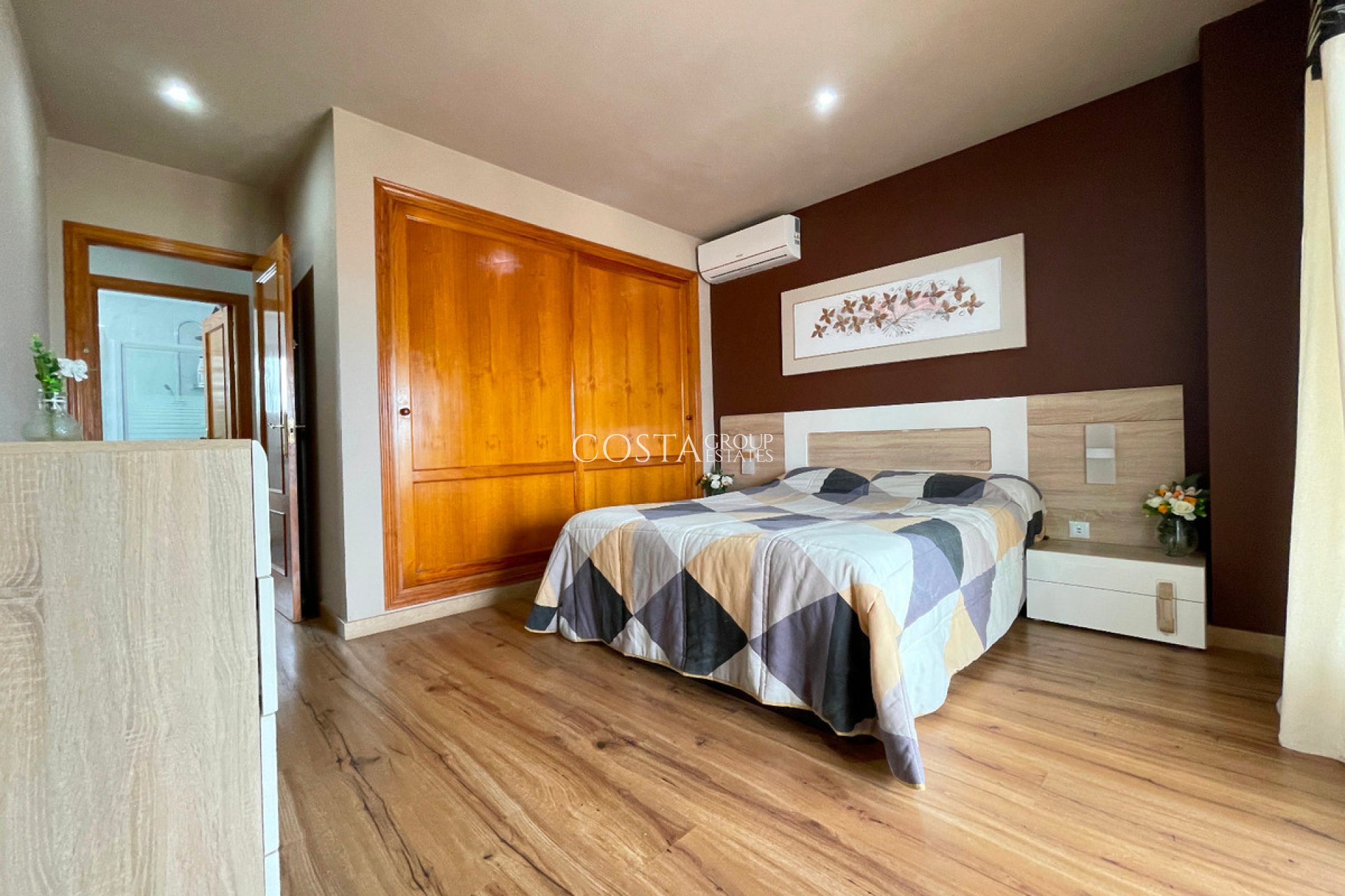 Wiederverkauf - Villa -
Benijofar