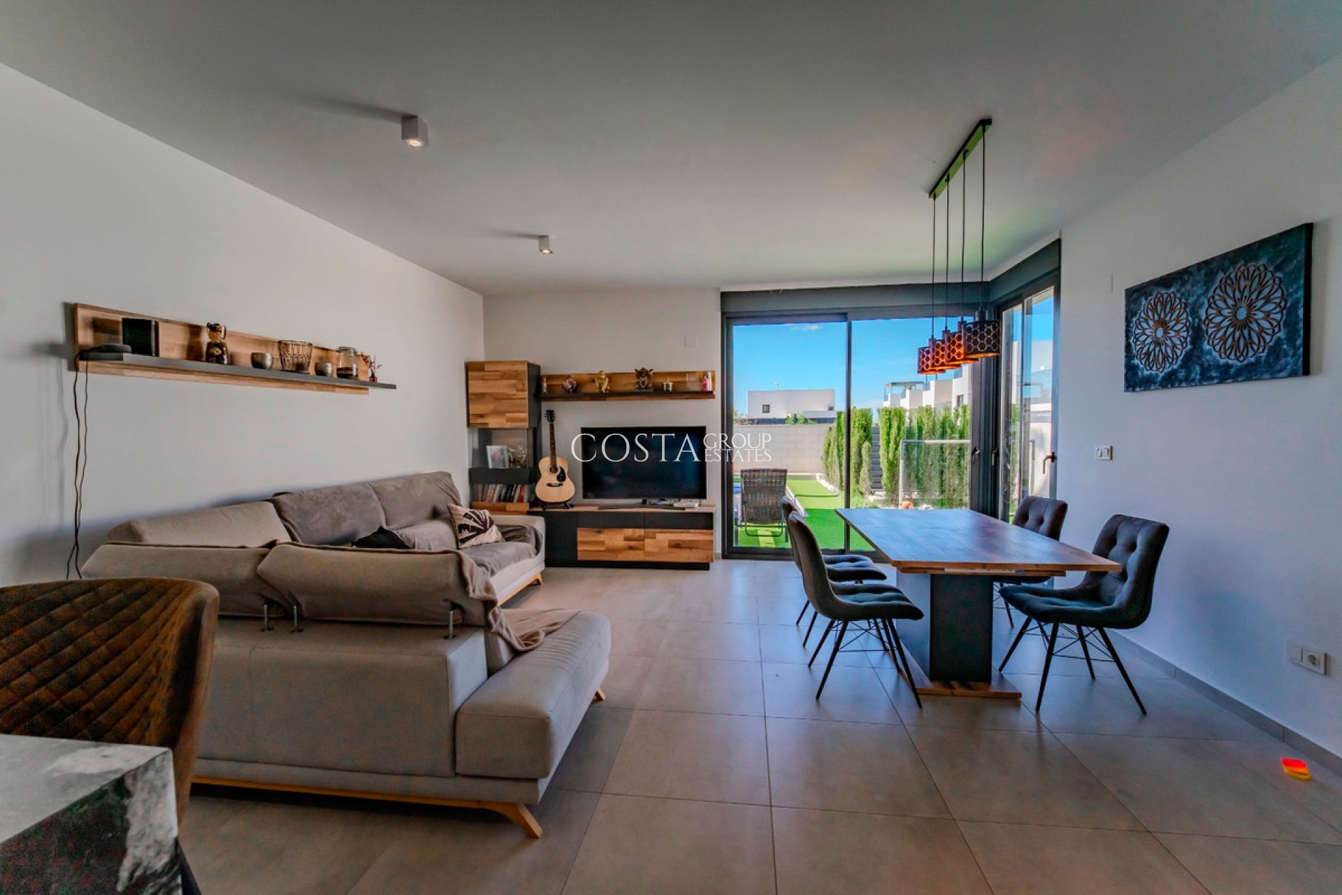 Wiederverkauf - Villa -
Benijofar