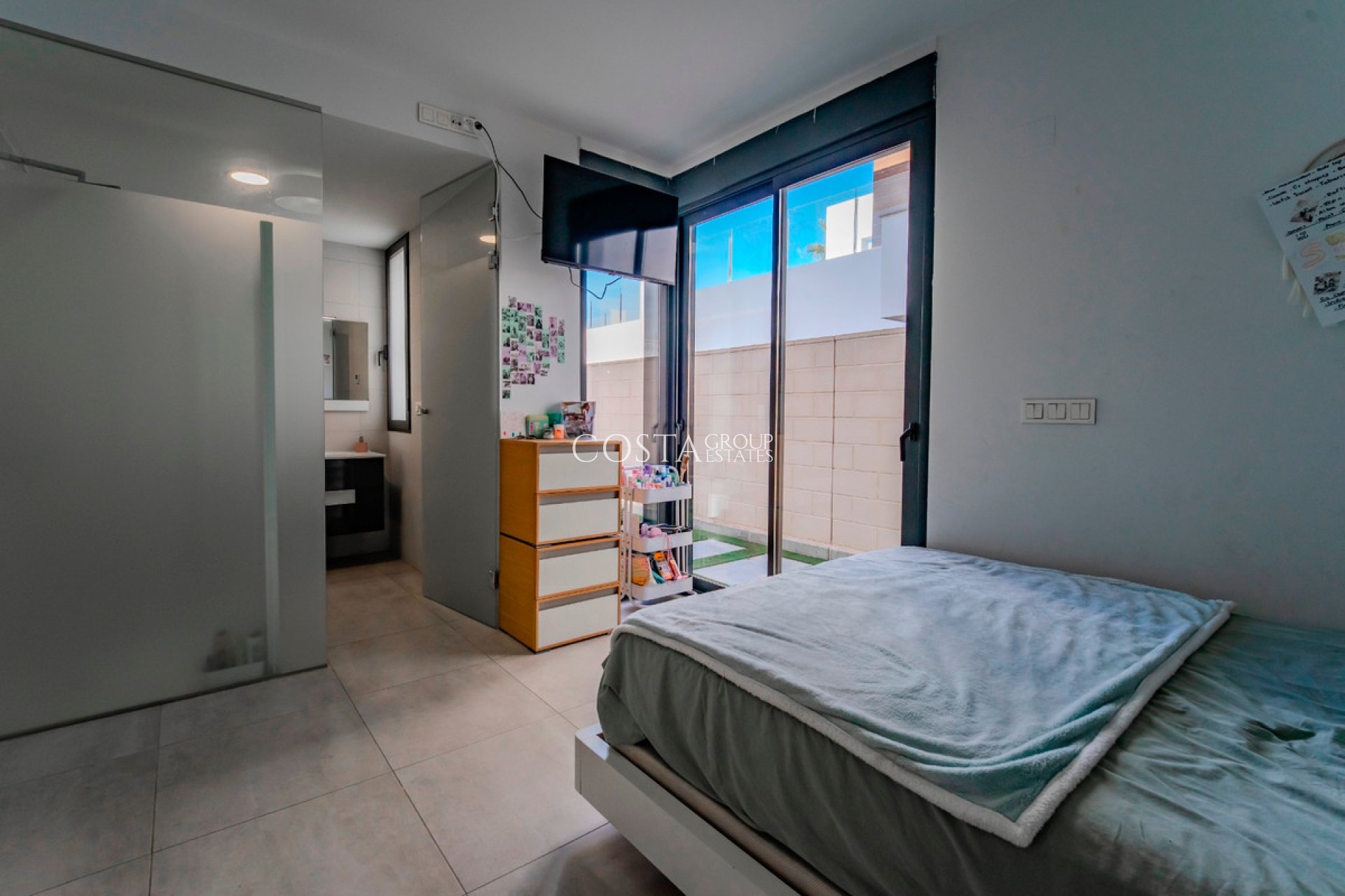 Wiederverkauf - Villa -
Benijofar