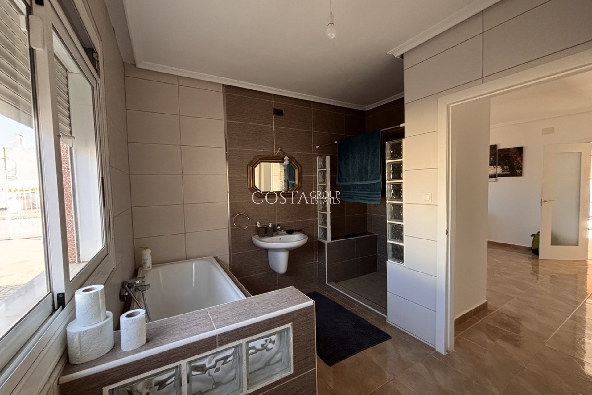 Wiederverkauf - Villa -
Benijofar