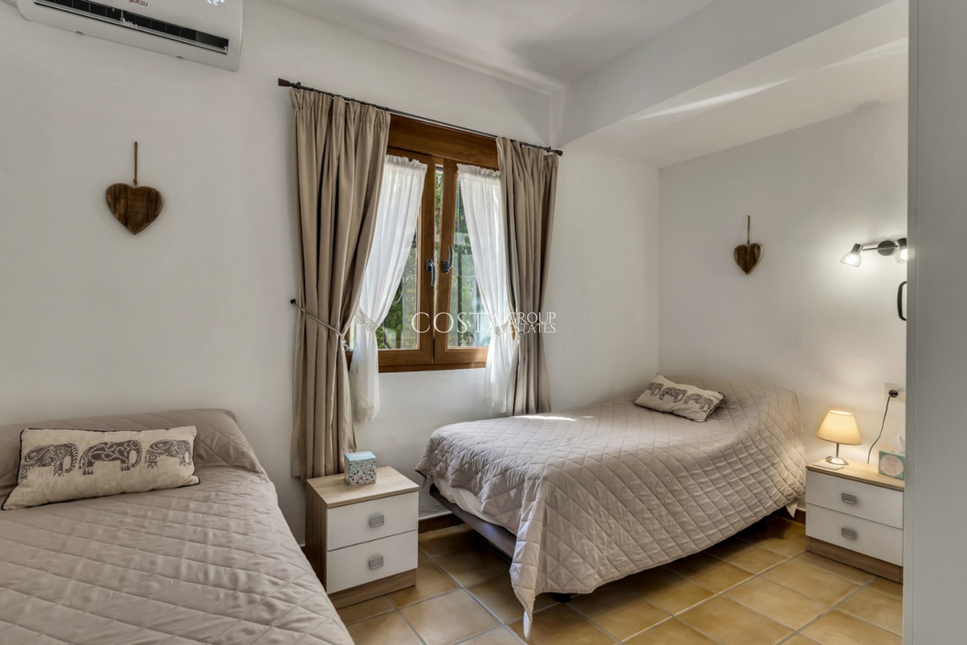 Wiederverkauf - Villa -
Benissa