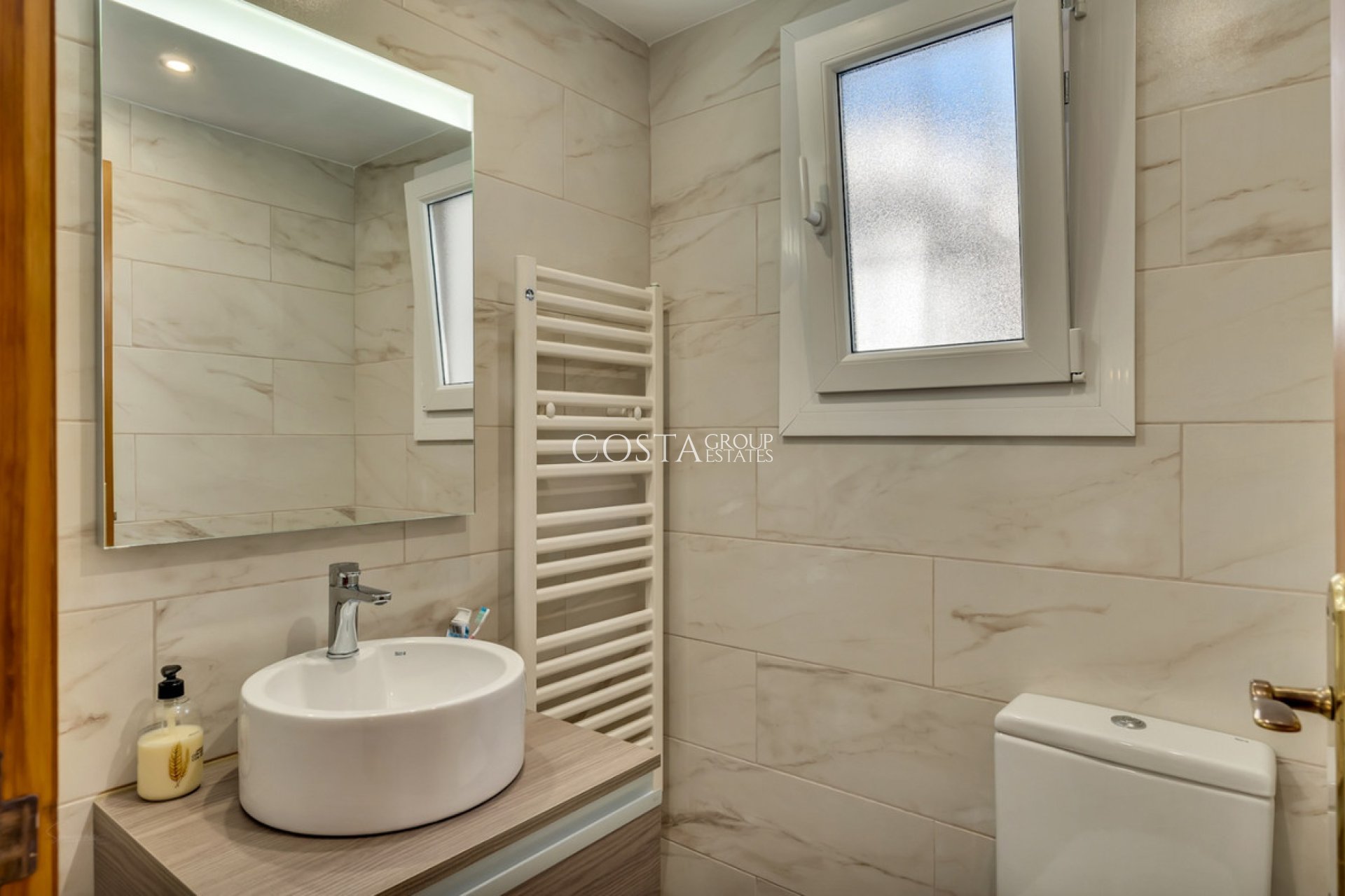 Wiederverkauf - Villa -
Benissa