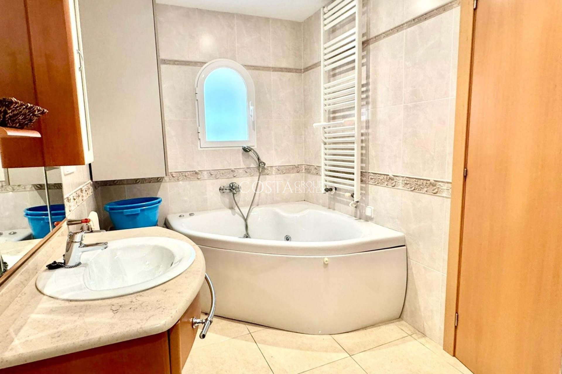 Wiederverkauf - Villa -
Calpe - Calpe Centro
