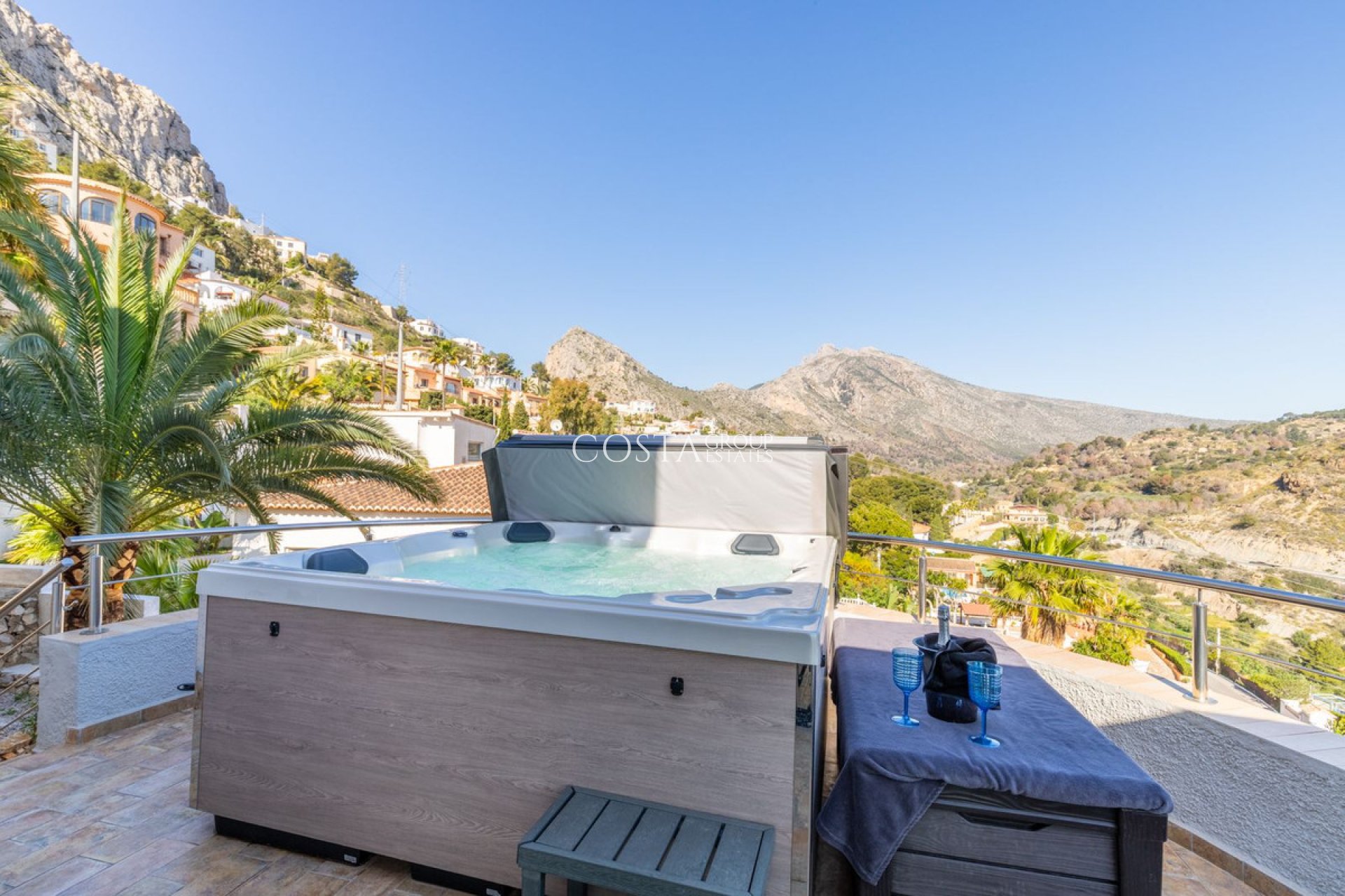 Wiederverkauf - Villa -
Calpe - Calpe Centro