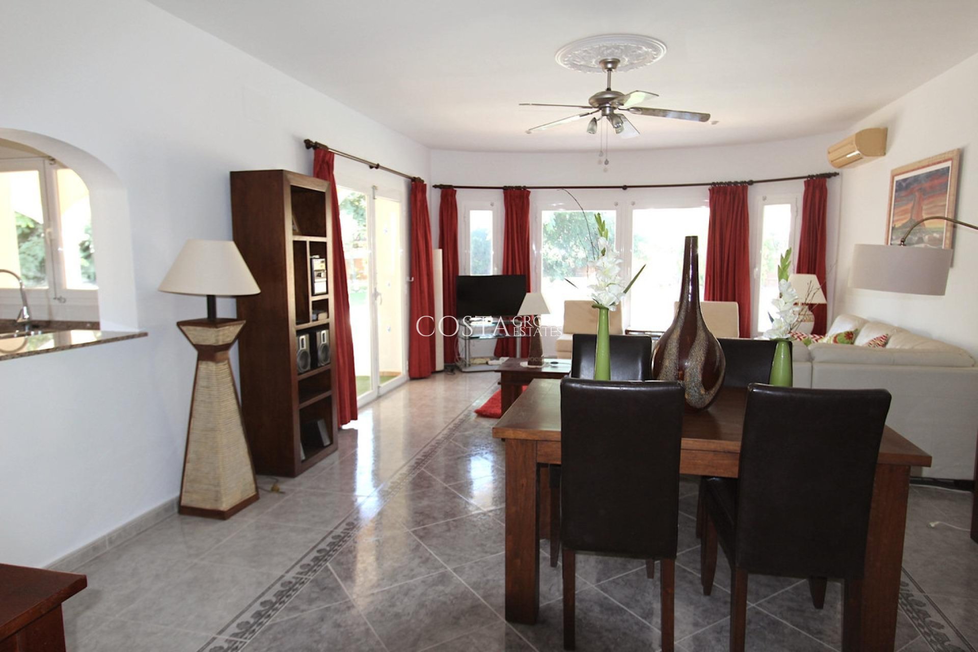 Wiederverkauf - Villa -
Calpe - Calpe Centro
