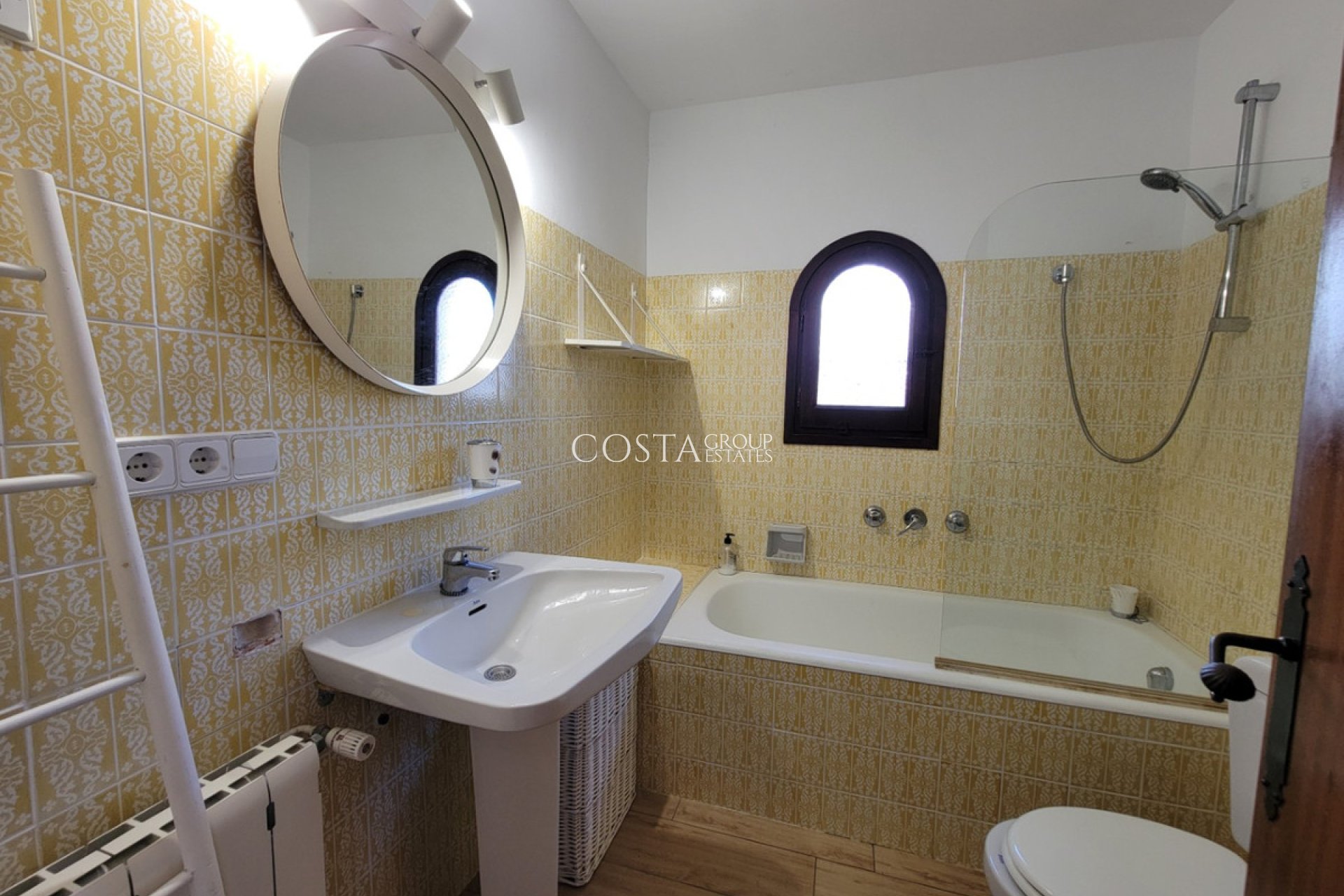 Wiederverkauf - Villa -
Calpe - Calpe Centro