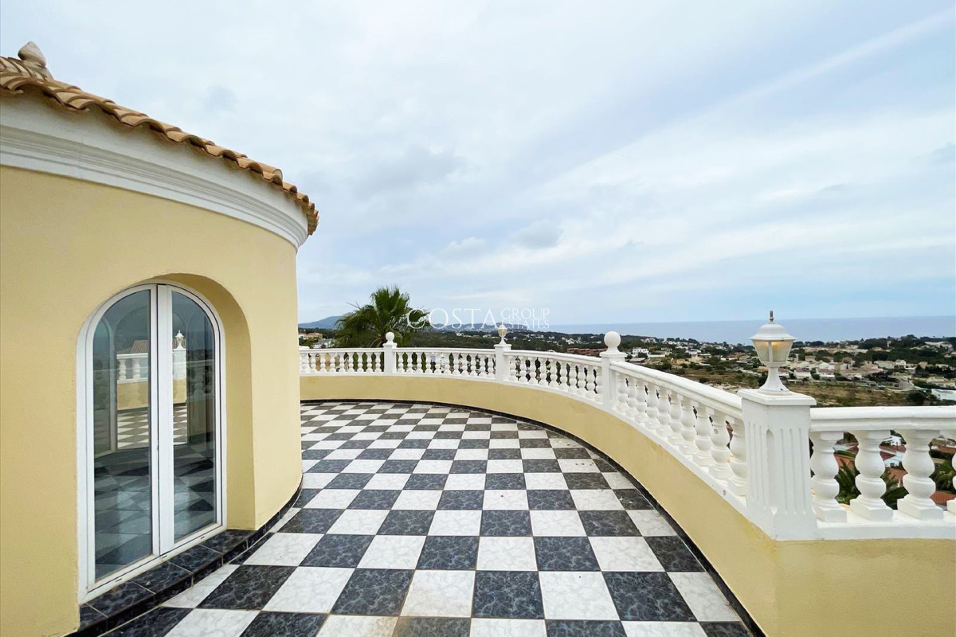 Wiederverkauf - Villa -
Calpe - Calpe Centro