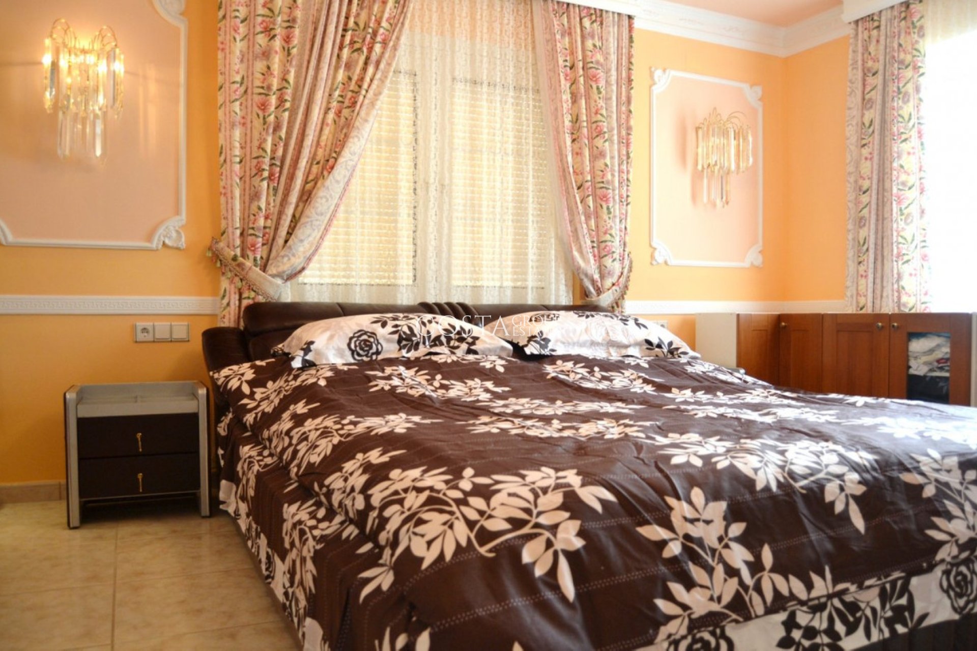 Wiederverkauf - Villa -
Calpe - Calpe Centro