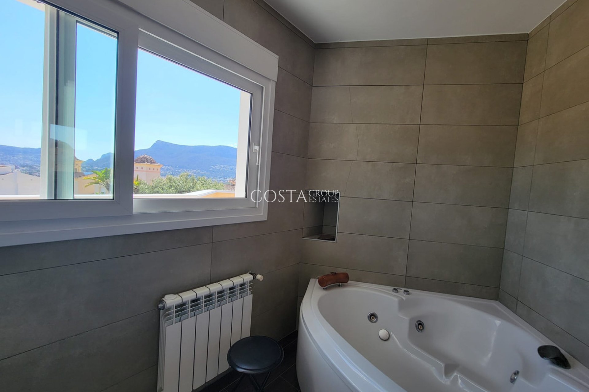 Wiederverkauf - Villa -
Calpe - Calpe Centro