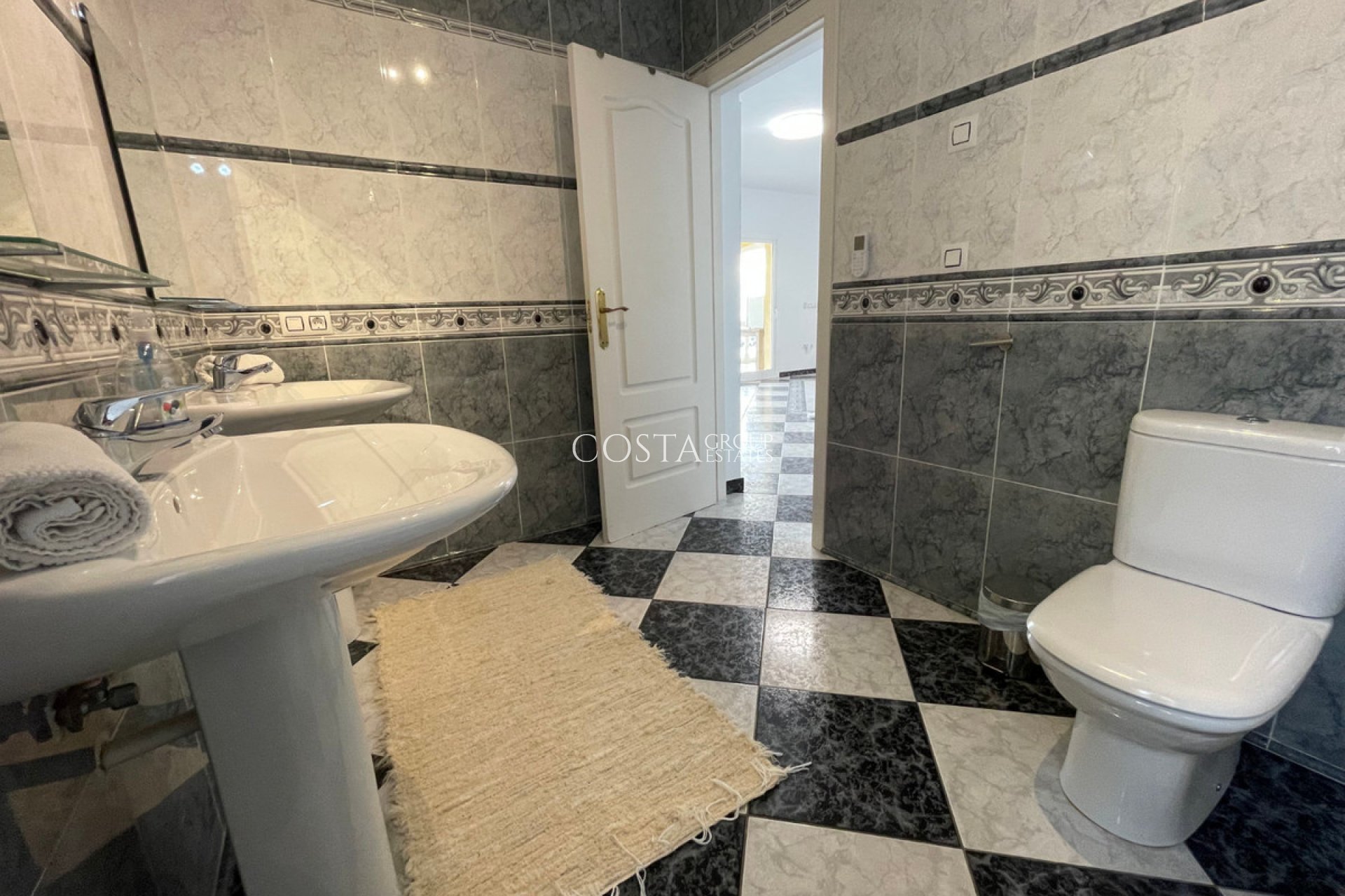 Wiederverkauf - Villa -
Calpe - Calpe Centro