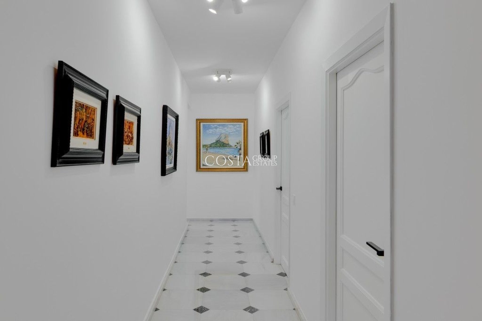 Wiederverkauf - Villa -
Calpe - Calpe Centro