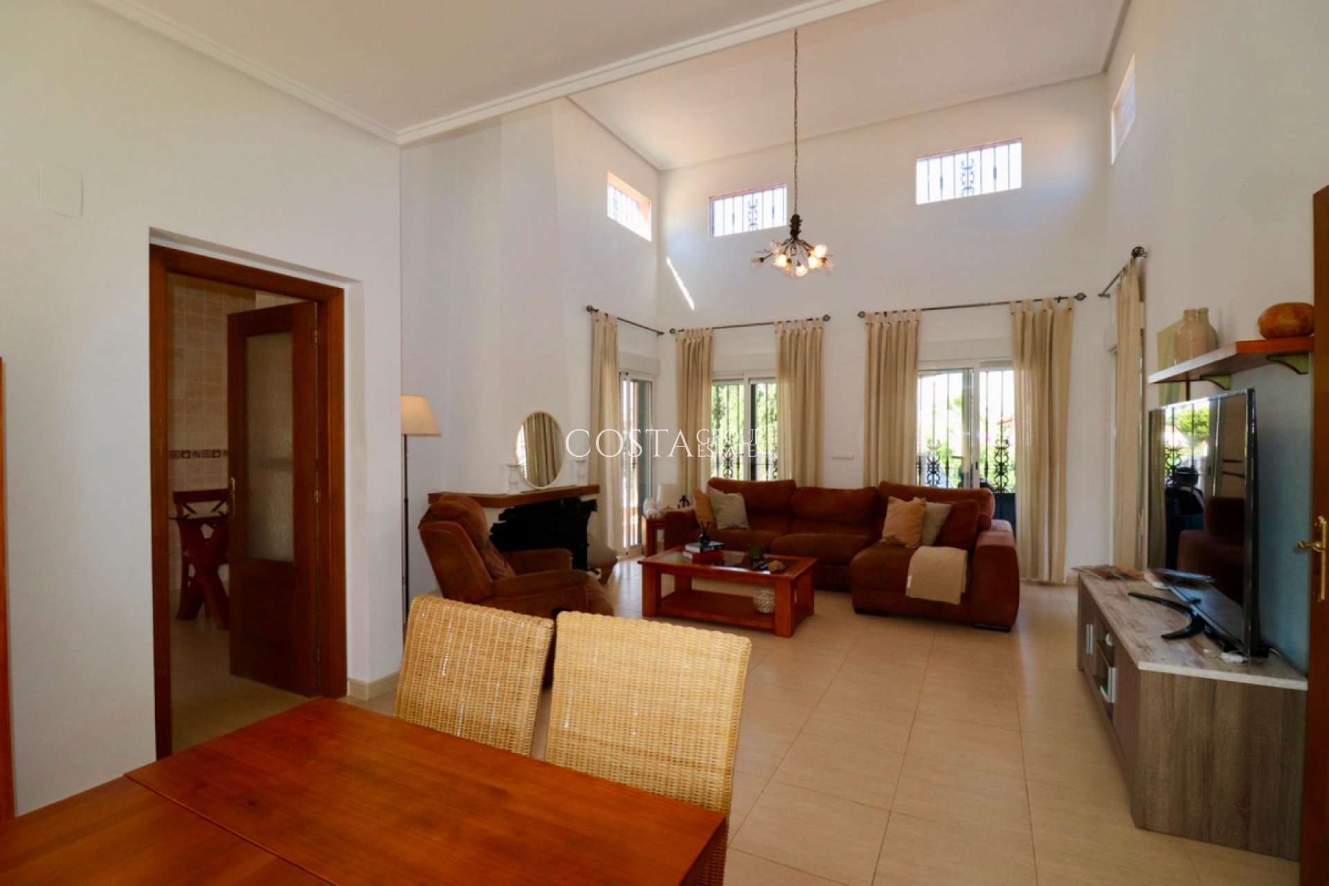 Wiederverkauf - Villa -
Catral - Catral Centro