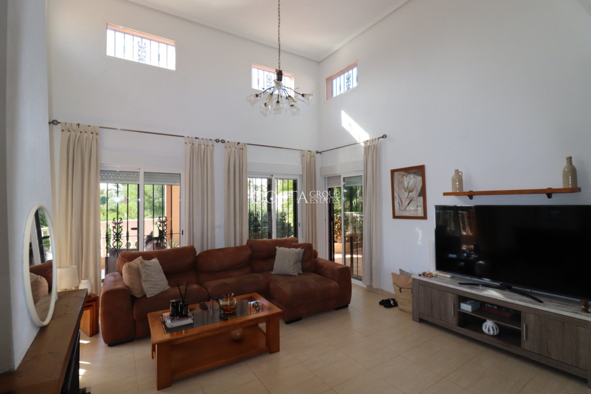 Wiederverkauf - Villa -
Catral - Catral Centro