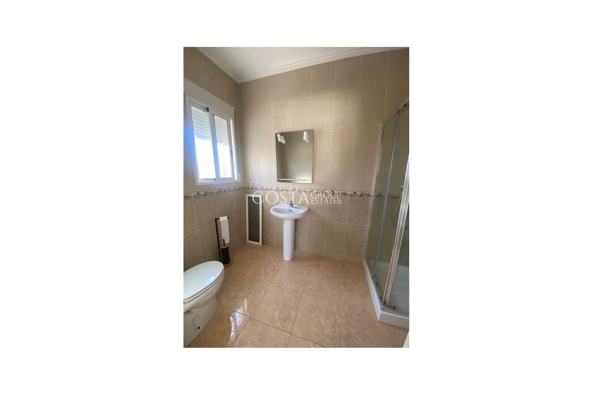 Wiederverkauf - Villa -
Catral - Catral Centro