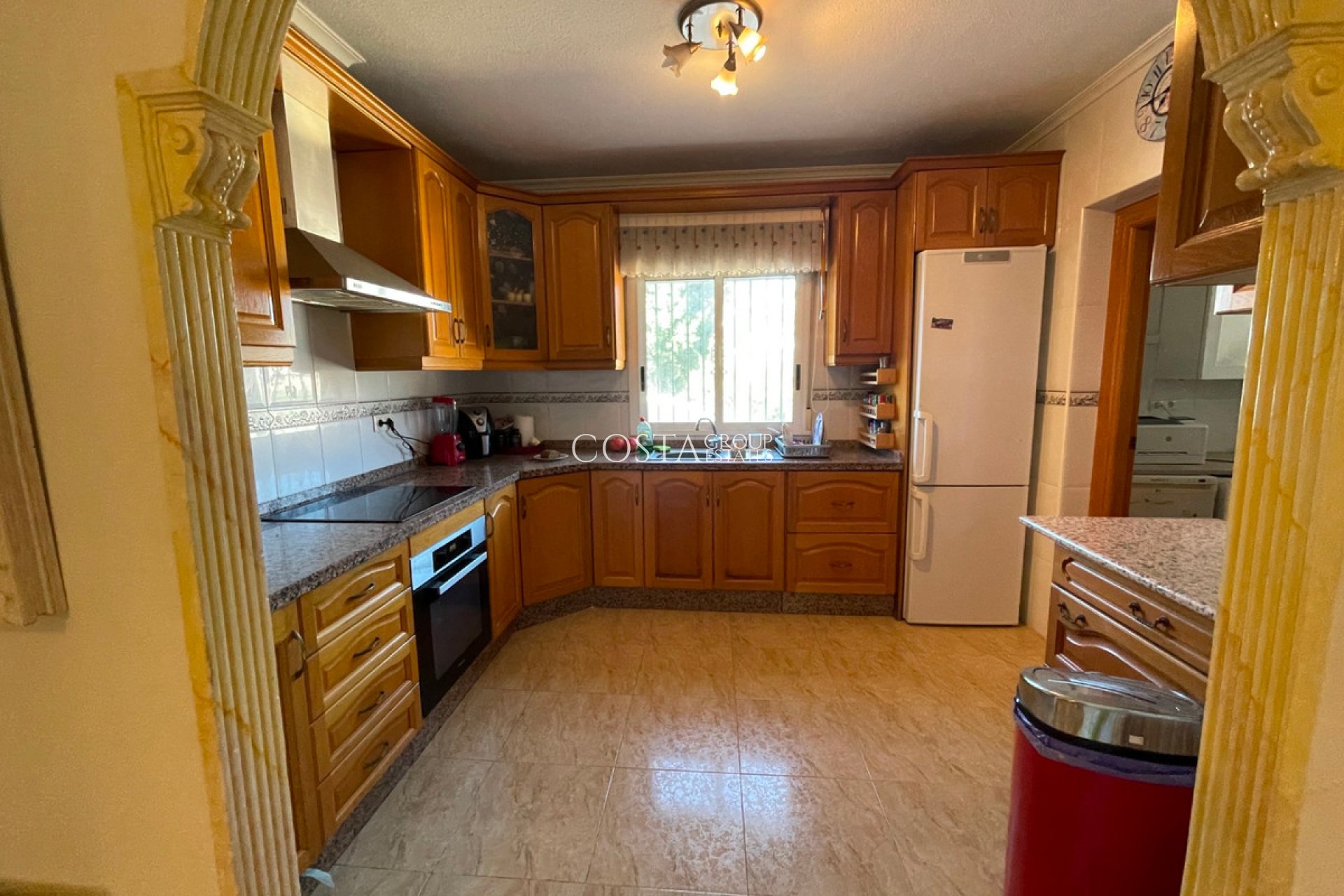 Wiederverkauf - Villa -
Catral - Catral Centro