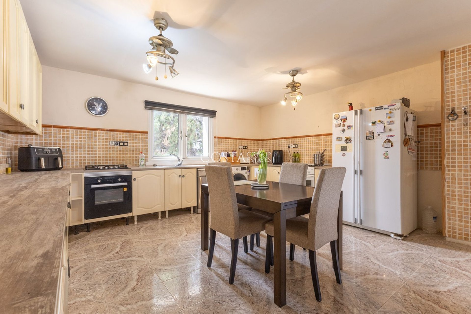 Wiederverkauf - Villa -
Crevillente - Crevillent - Crevillente - Crevillent Centro