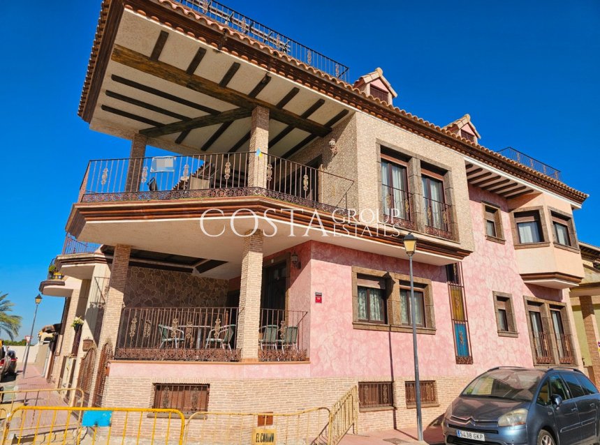 Wiederverkauf - Villa -
Daya Nueva - Daya Nueva Centro