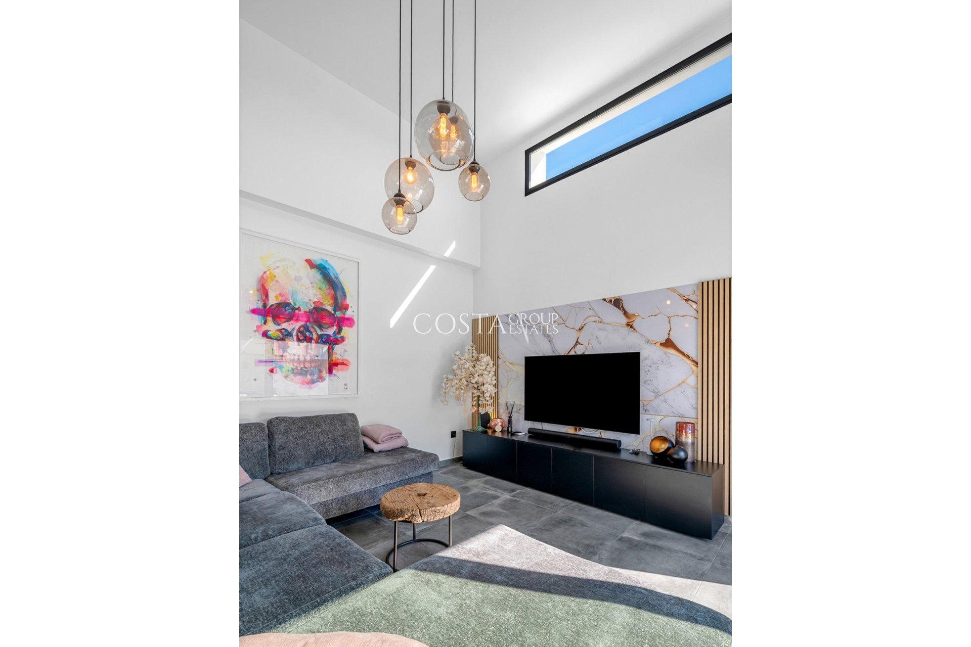 Wiederverkauf - Villa -
Daya Nueva - Daya Nueva Centro