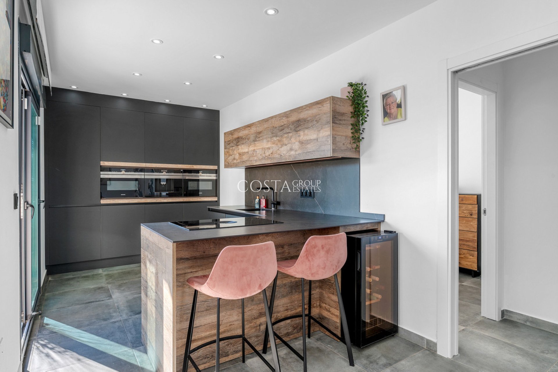 Wiederverkauf - Villa -
Daya Nueva - Daya Nueva Centro