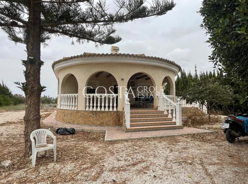 Wiederverkauf - Villa -
Daya Vieja - Daya Vieja Centro