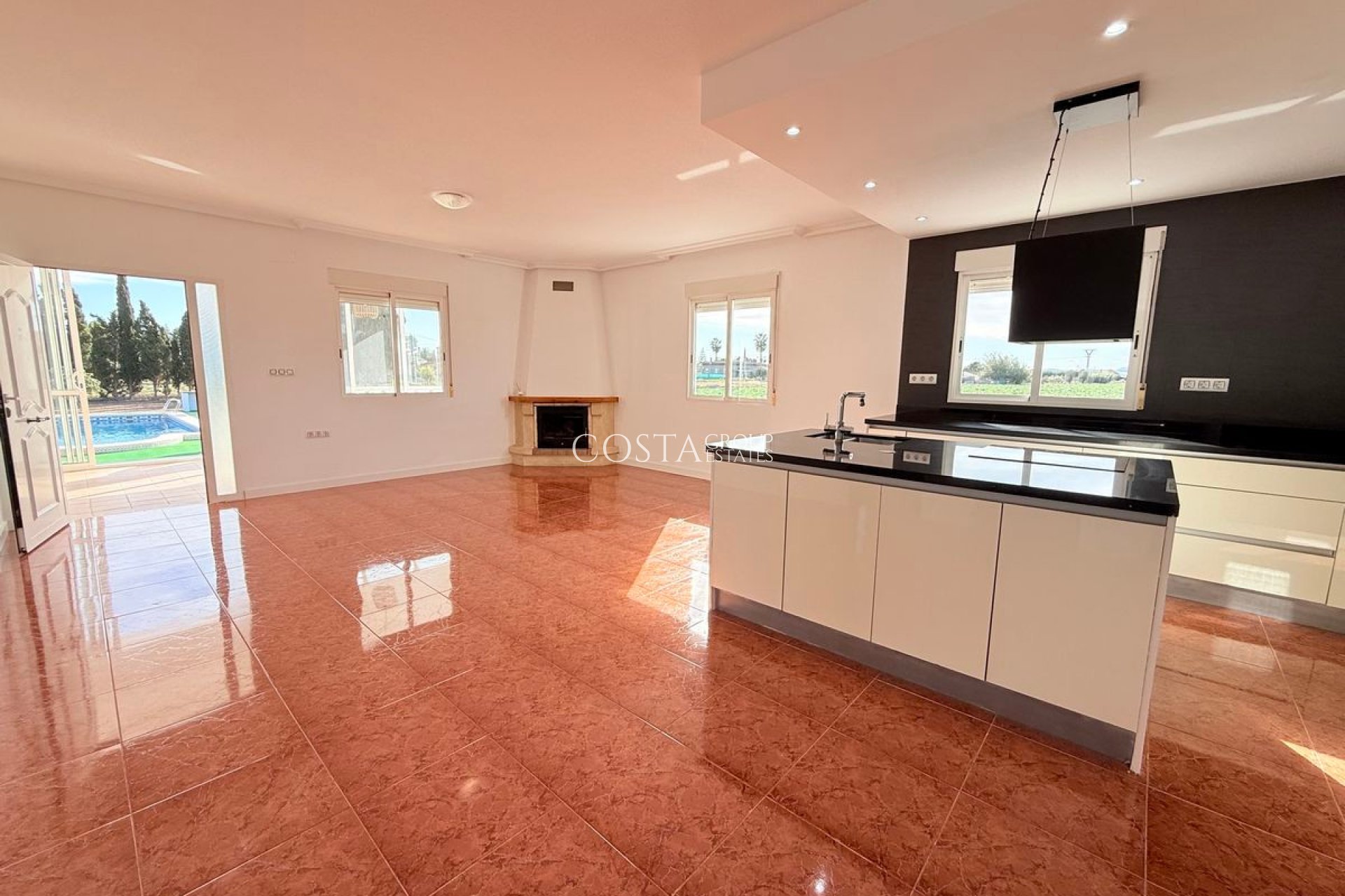 Wiederverkauf - Villa -
Dolores - Dolores Centro