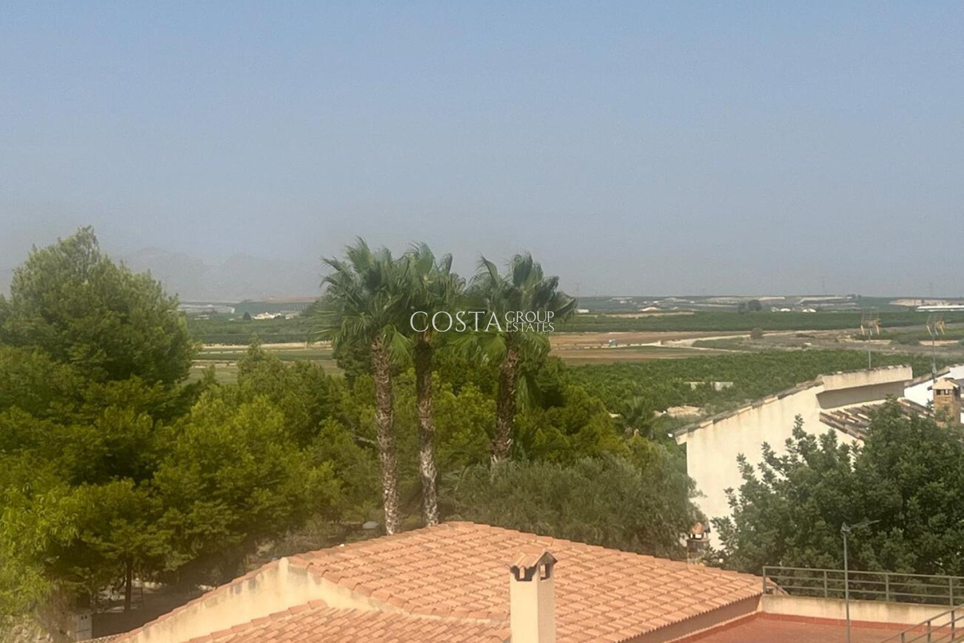 Wiederverkauf - Villa -
Fortuna - El Reloj