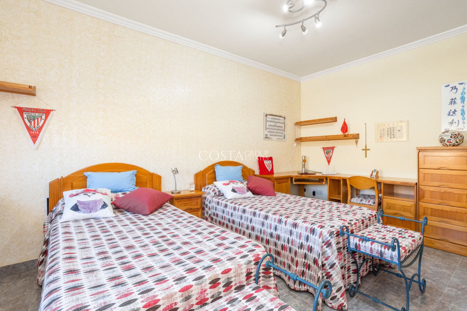 Wiederverkauf - Villa -
La Union - La Union Centro