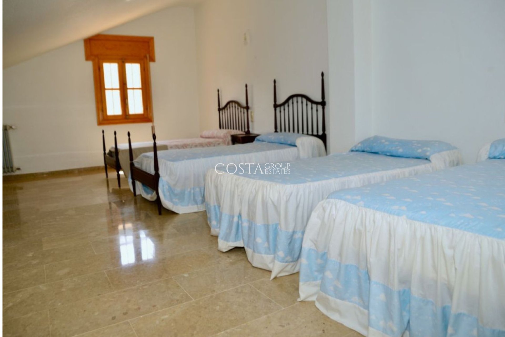 Wiederverkauf - Villa -
Lorca - Lorca Centro