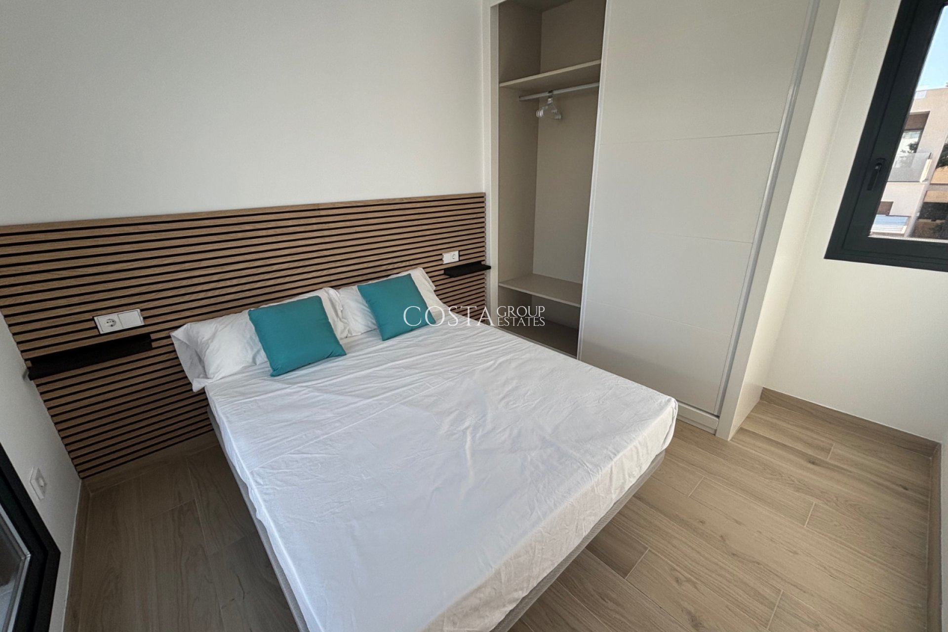 Wiederverkauf - Villa -
Los Alcazares - Roda