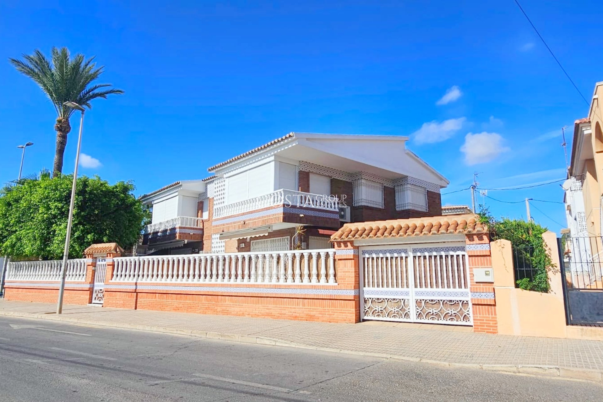 Wiederverkauf - Villa -
Los Alcazares