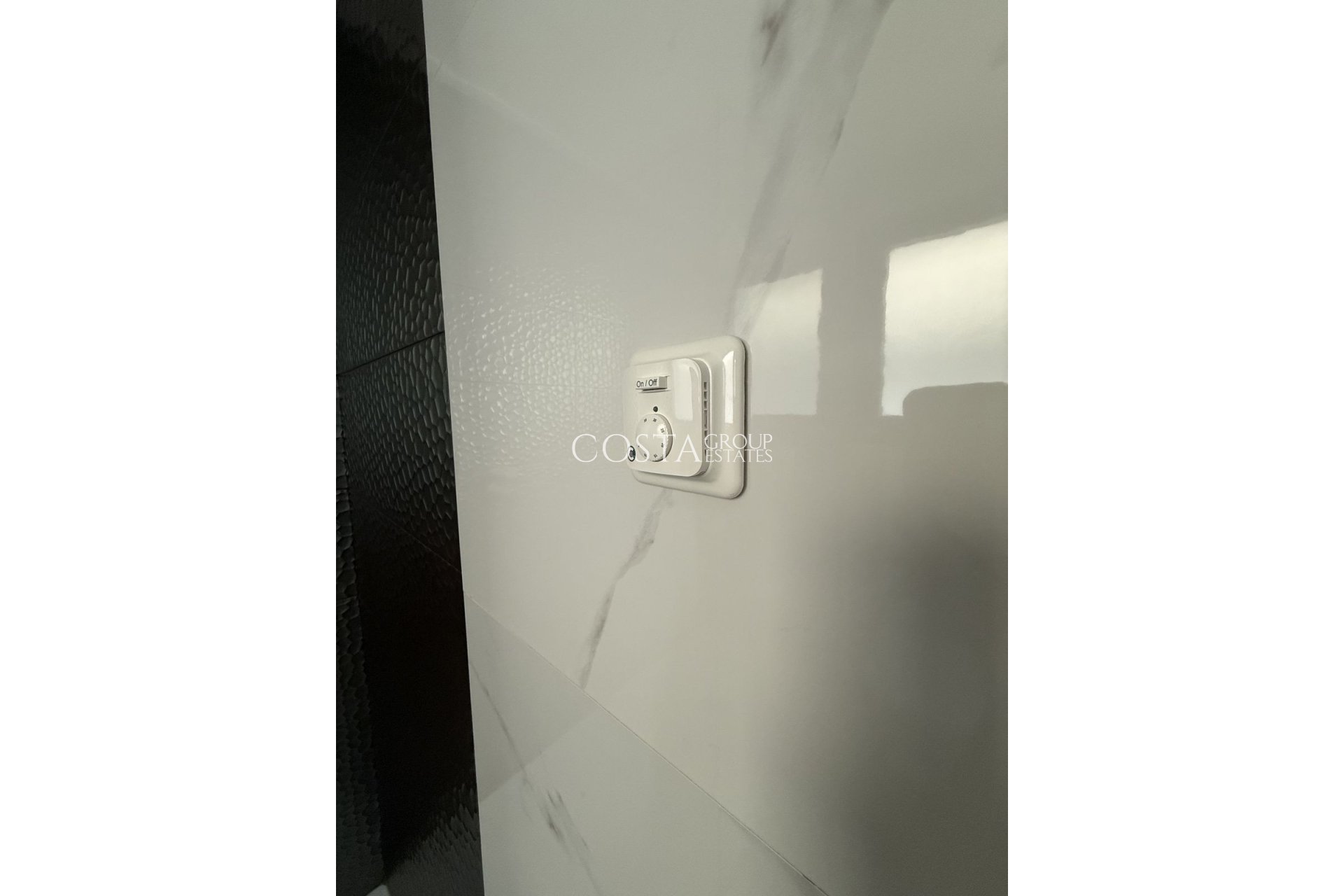 Wiederverkauf - Villa -
Los Montesinos - Los Montesinos Centro