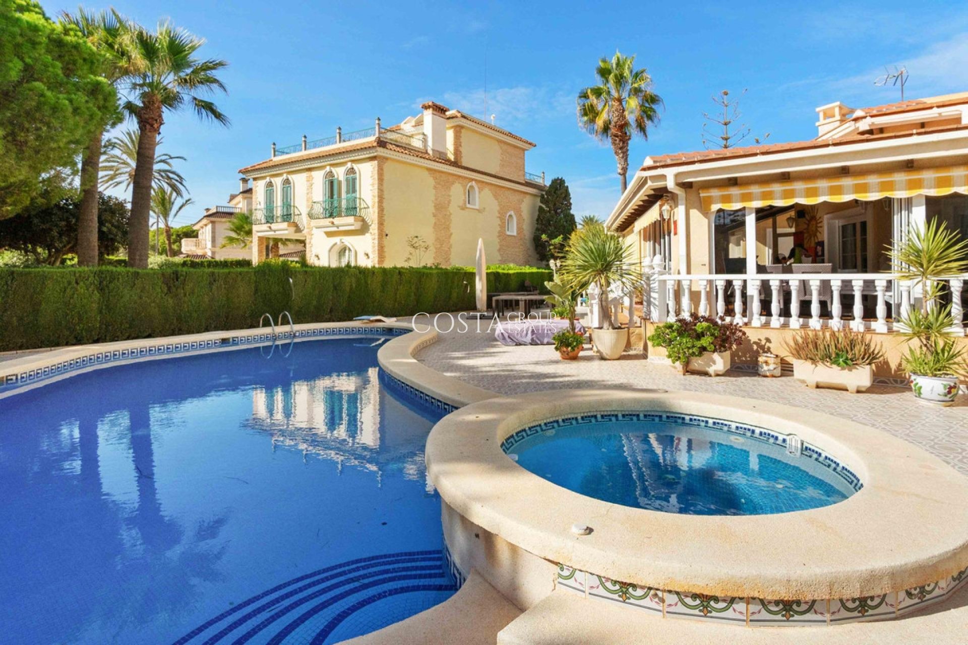 Wiederverkauf - Villa -
Orihuela - Cabo Roig