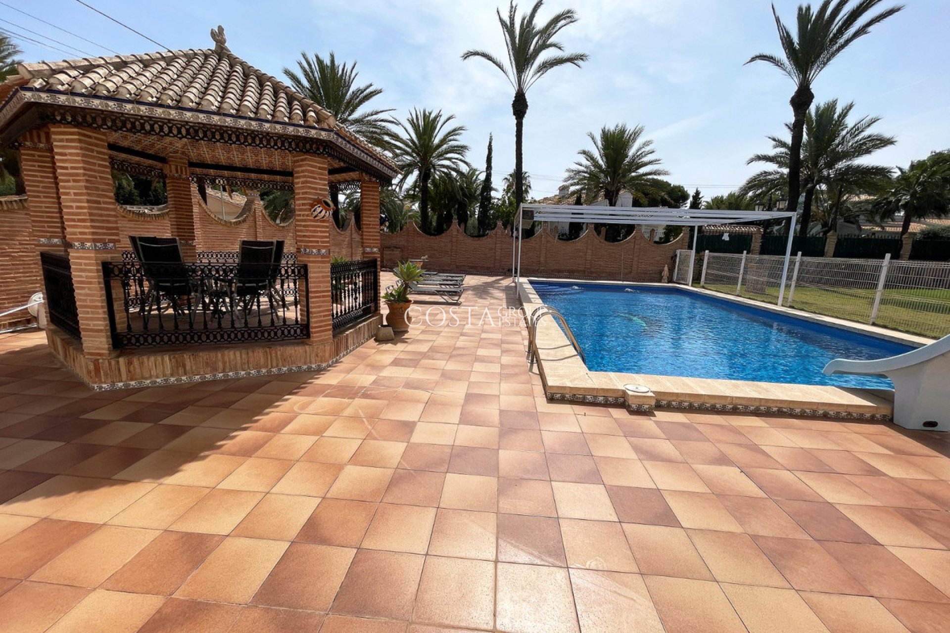 Wiederverkauf - Villa -
Orihuela - Cabo Roig