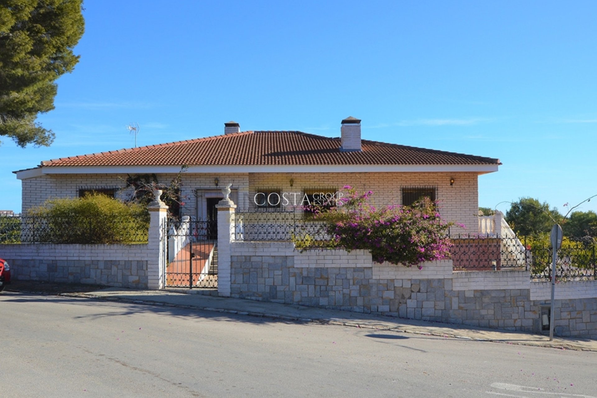 Wiederverkauf - Villa -
Orihuela - Campoamor