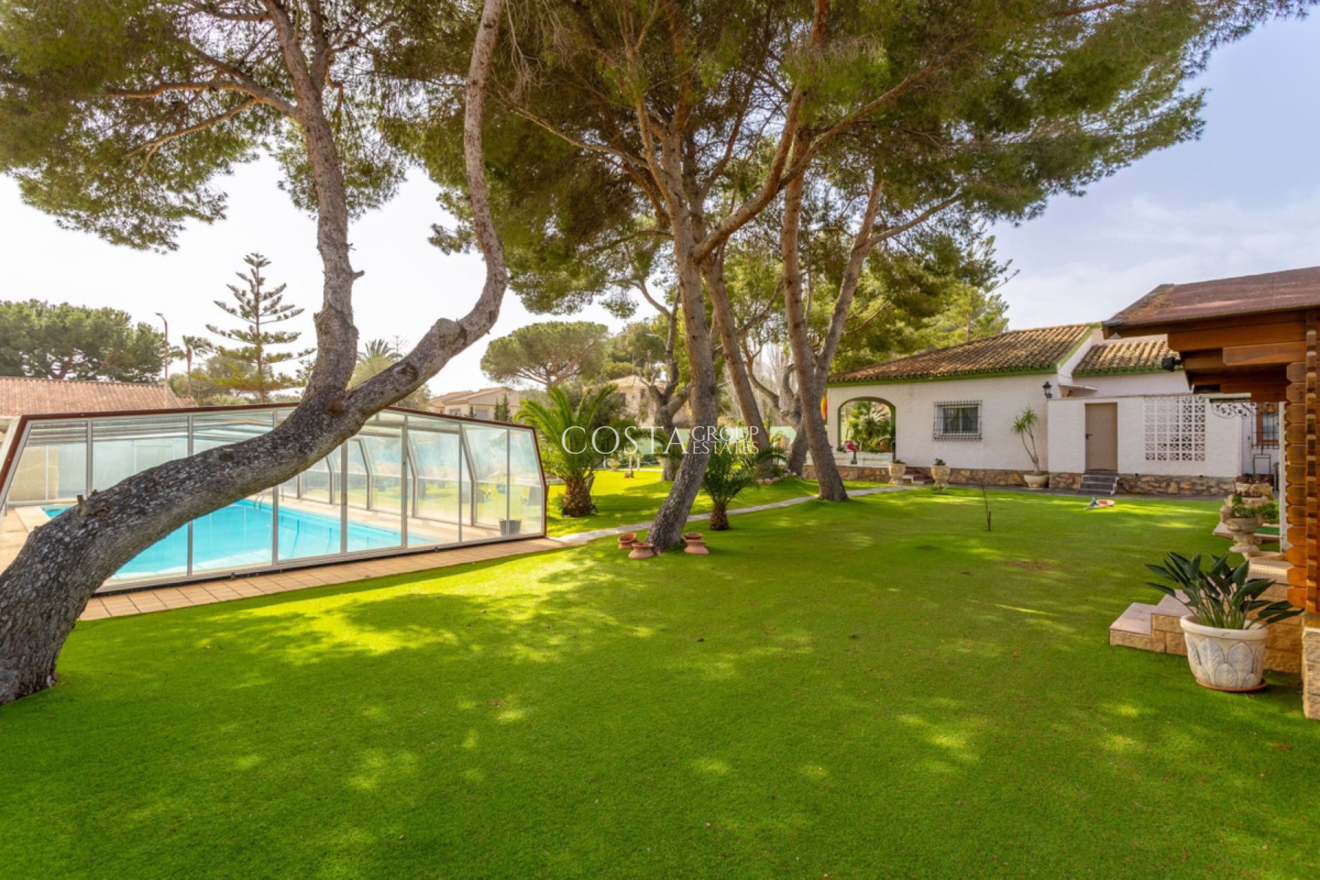 Wiederverkauf - Villa -
Orihuela - Campoamor