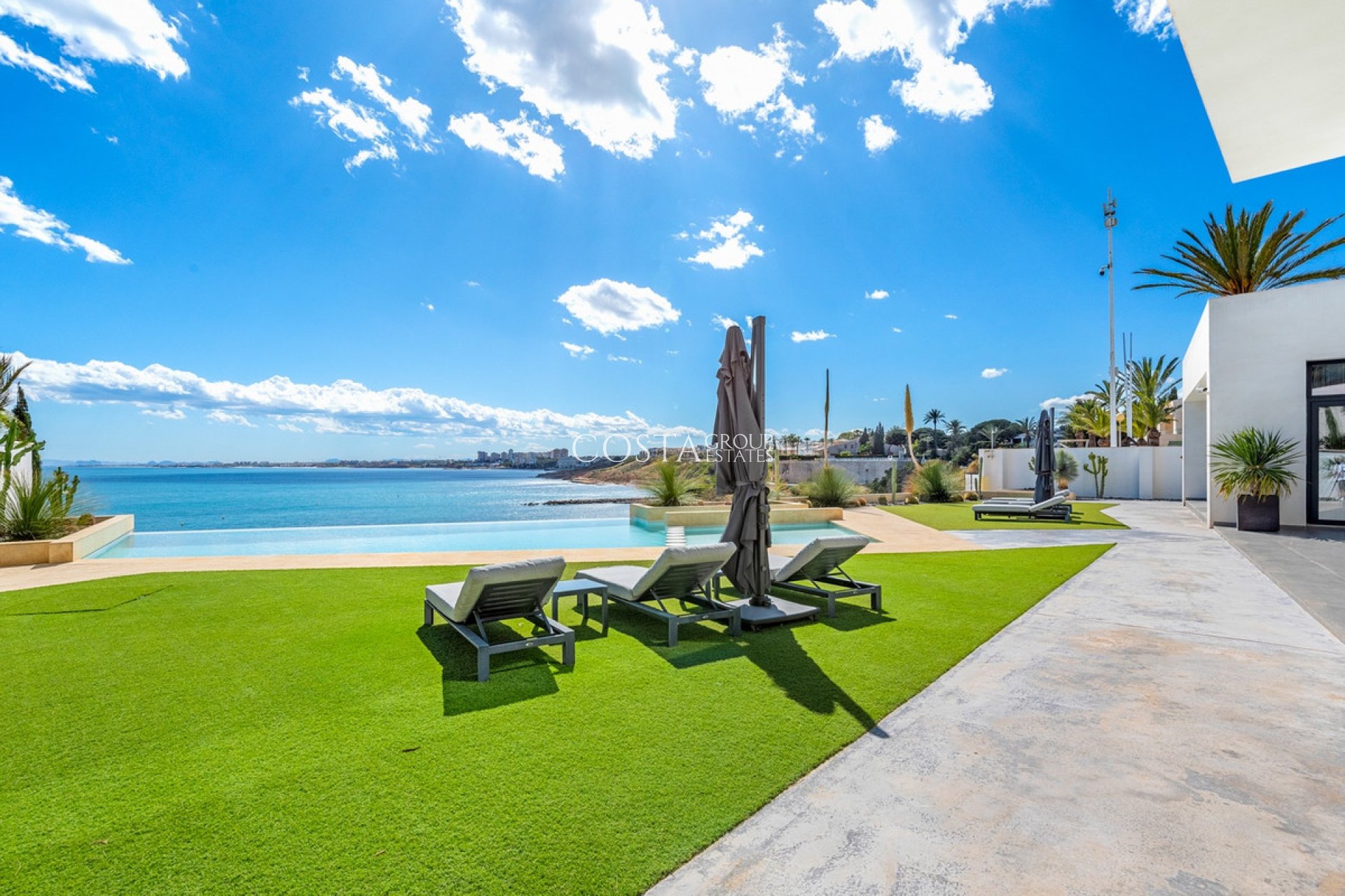 Wiederverkauf - Villa -
Orihuela Costa - Cabo Roig